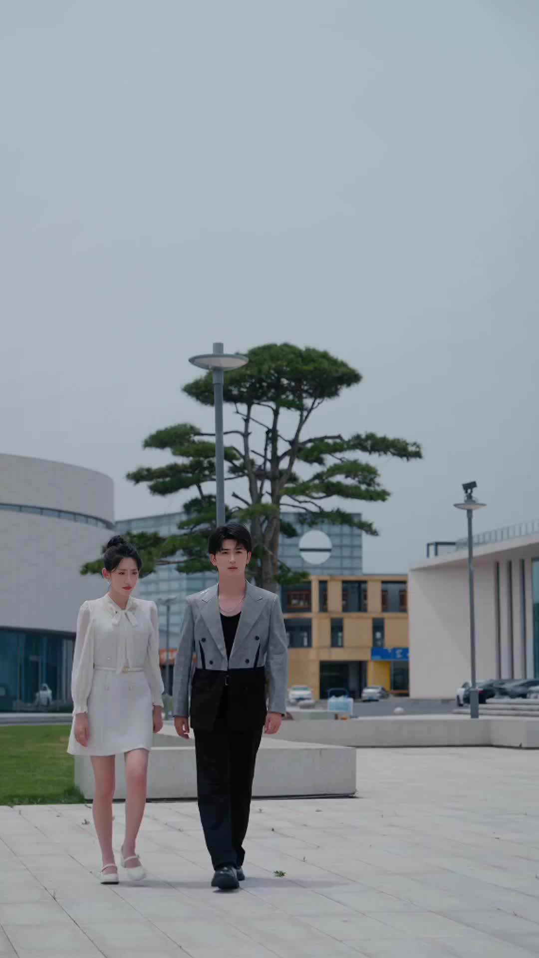 Ratu Kuno Penguasa Kota Episode 7