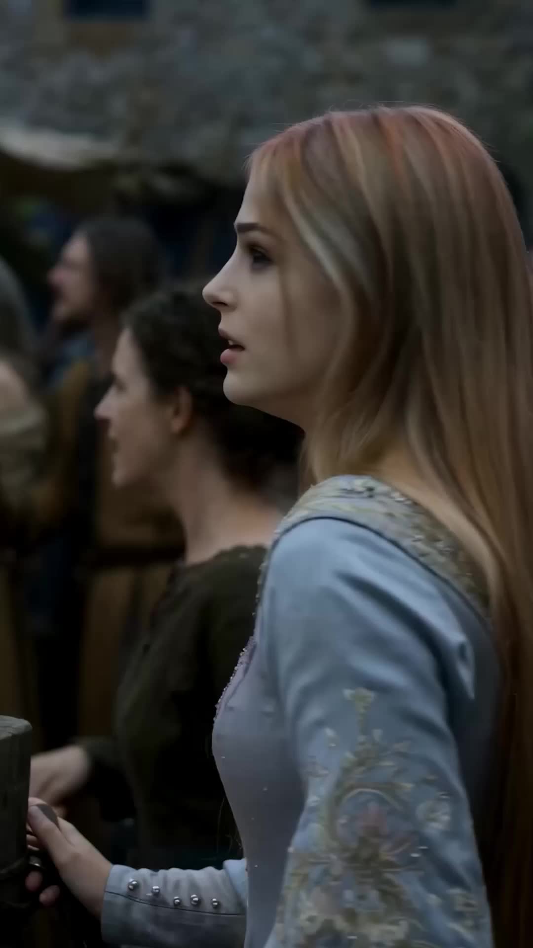 Burned as a Witch, Chosen by the Prince Episode 10