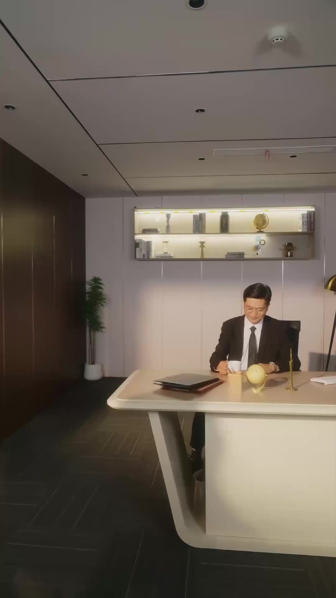 Pria Jahat VS Kelinci Polos - Episode 22 - Episode 22