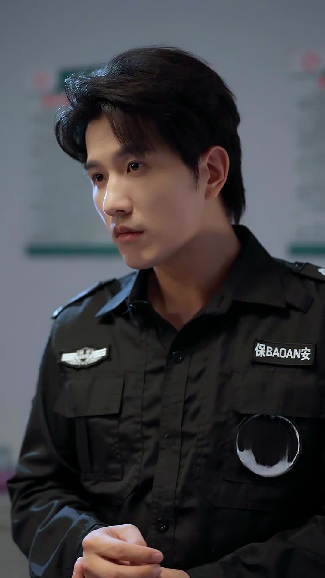 Just a Security Guard, Yet He Won Their Hearts Episode 11