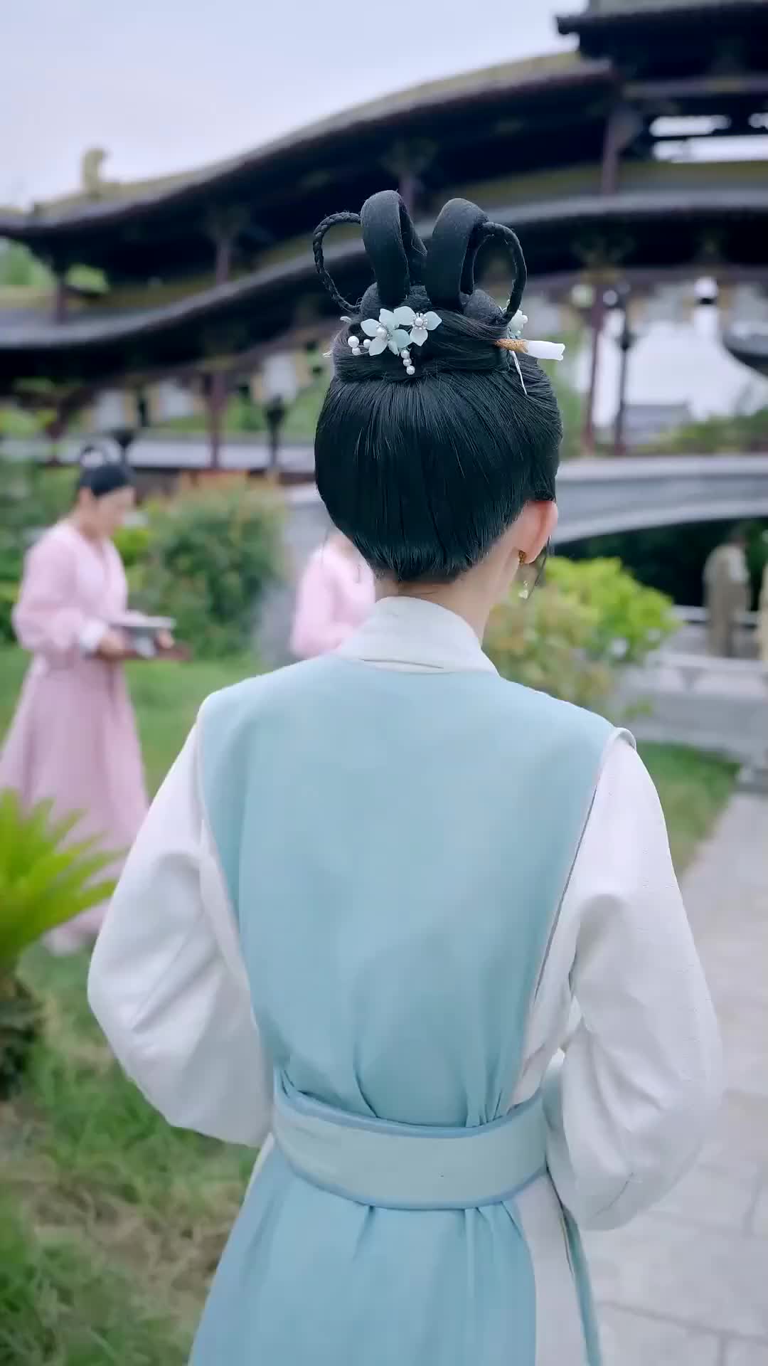 Among Them, Yet Apart Episode 10
