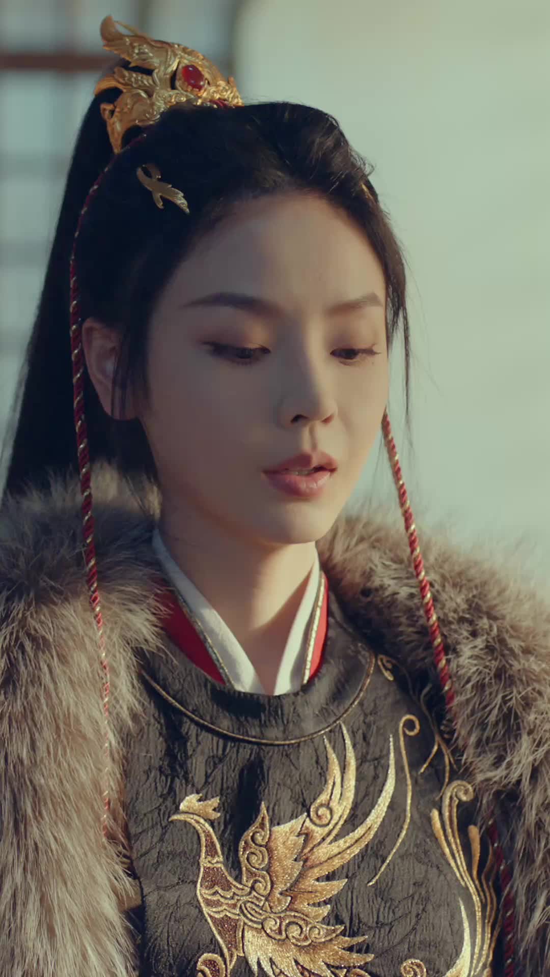 Crown in One Hand, Fire in the Other Episode 8