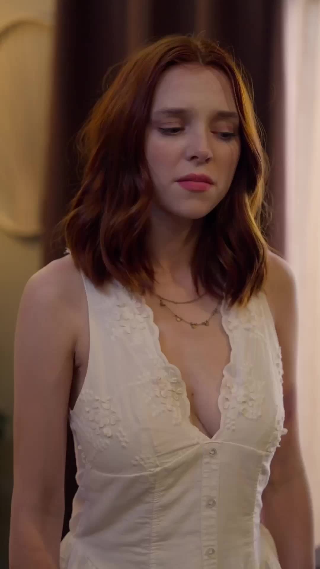 Vendida al rey alfa, destinada a ser su reina Episodio 3