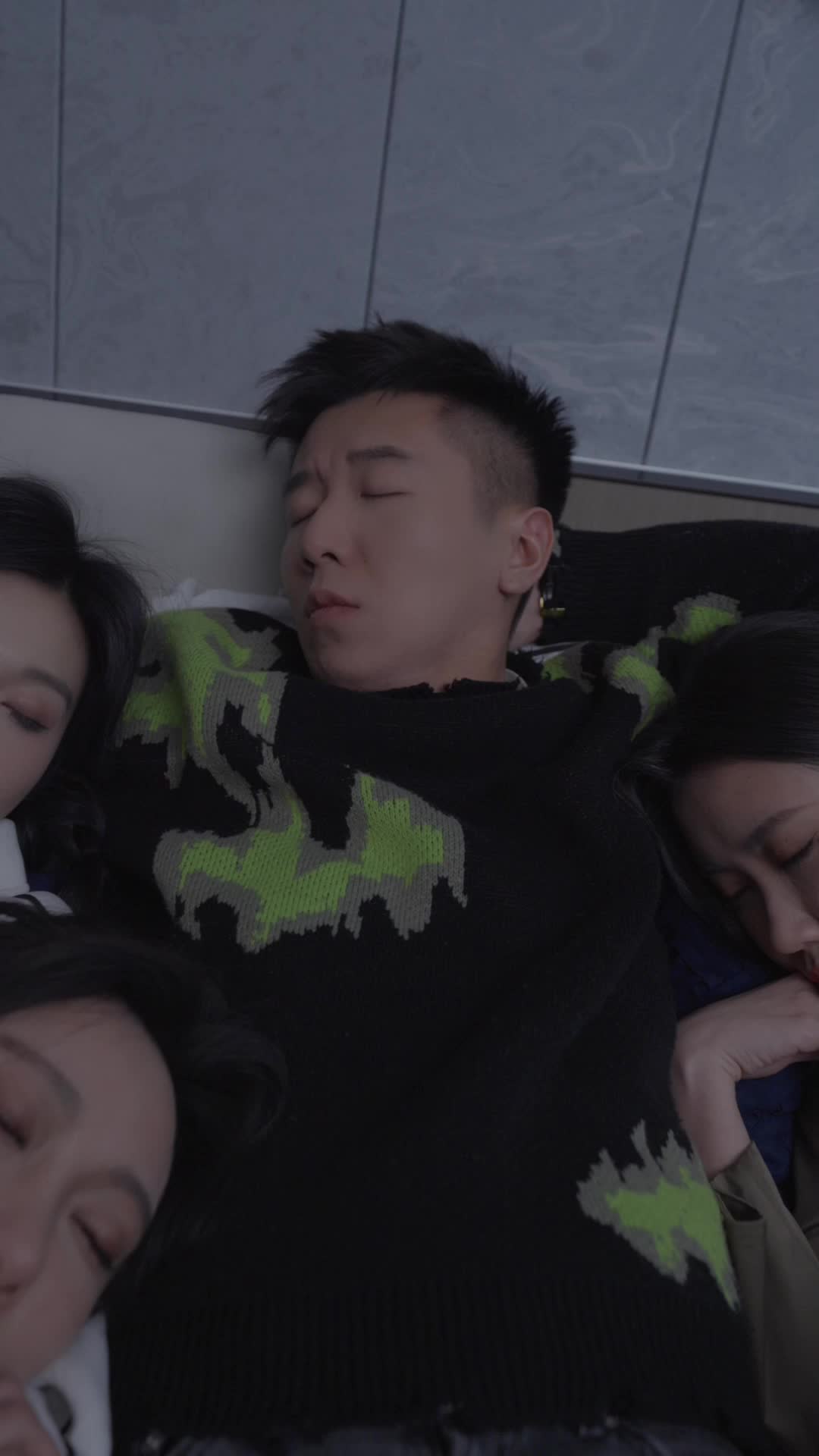 From Roommates to Rivals for His Heart Episode 8