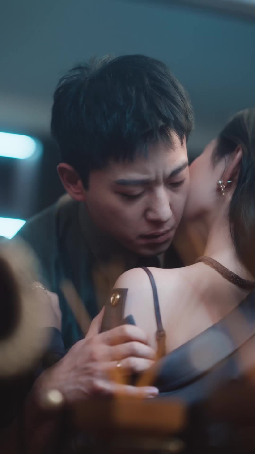 His Only Addiction, Her Heart's Home Episode 8