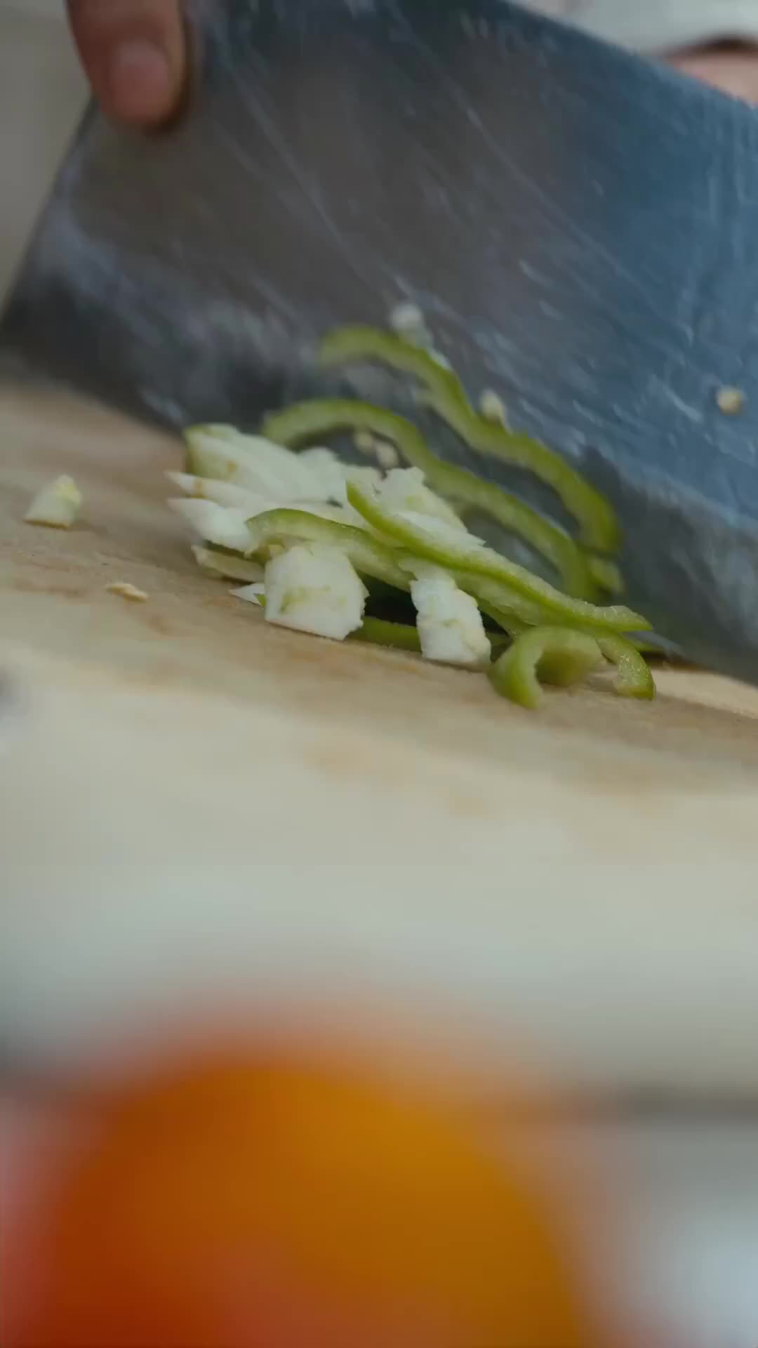 The Heir Behind the Apron Episode 1