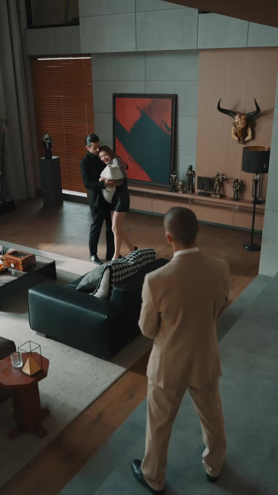 Esposada al jefe de la mafia Episodio 4