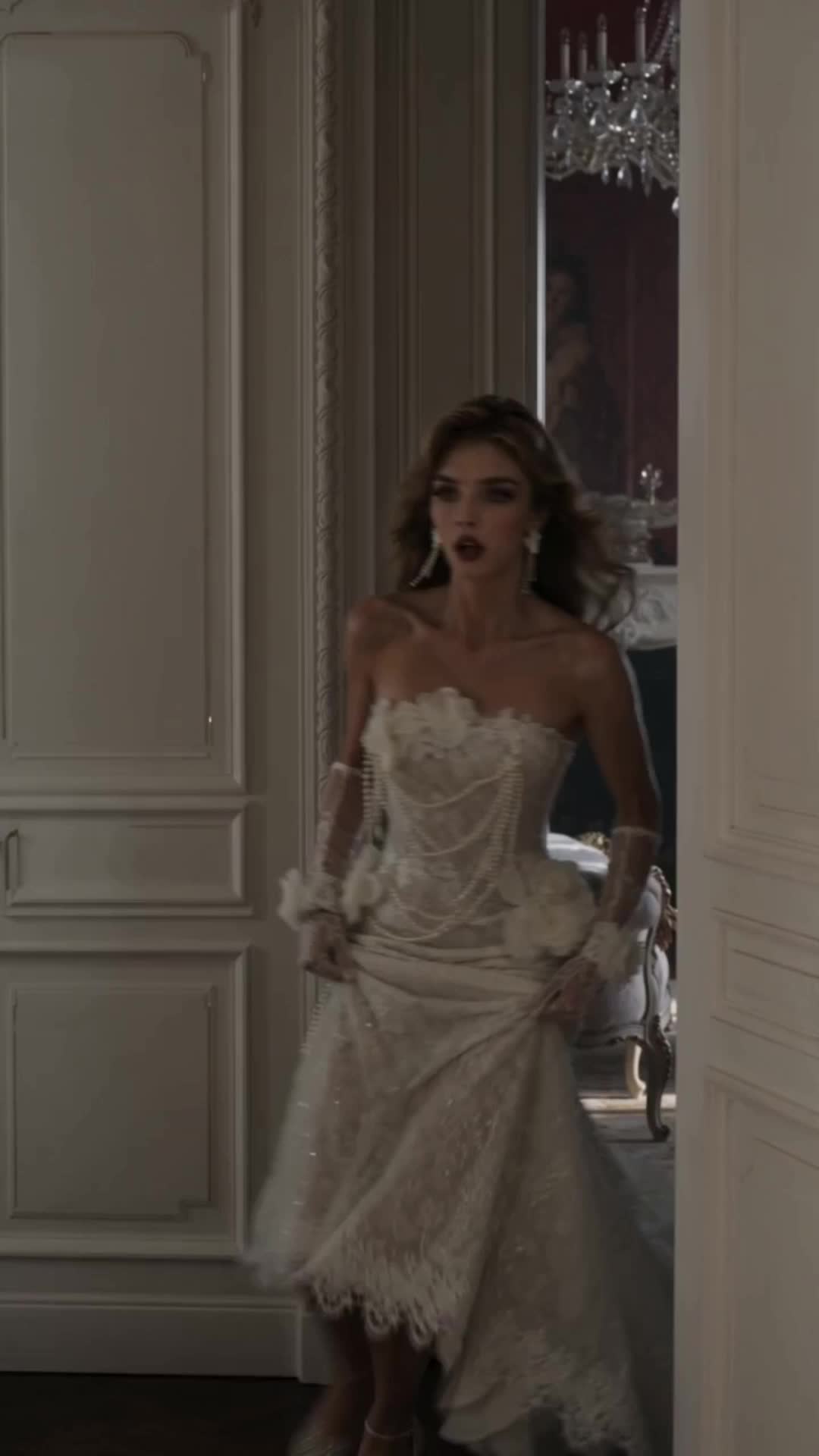 Goodbye Fiancé I Choose the Vampire King Episode 11