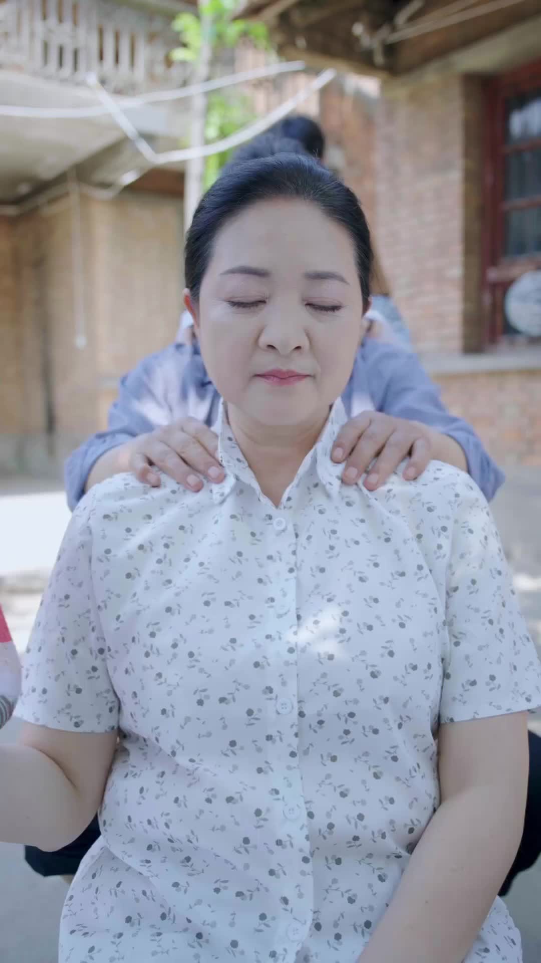 Flip of Fate: From Crumbs to Crown Episode 8