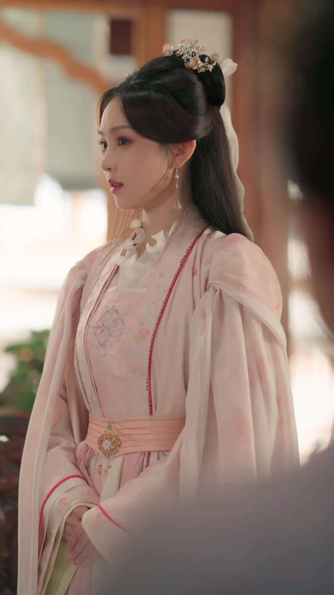 Thorns Beneath the Petticoat Episode 4