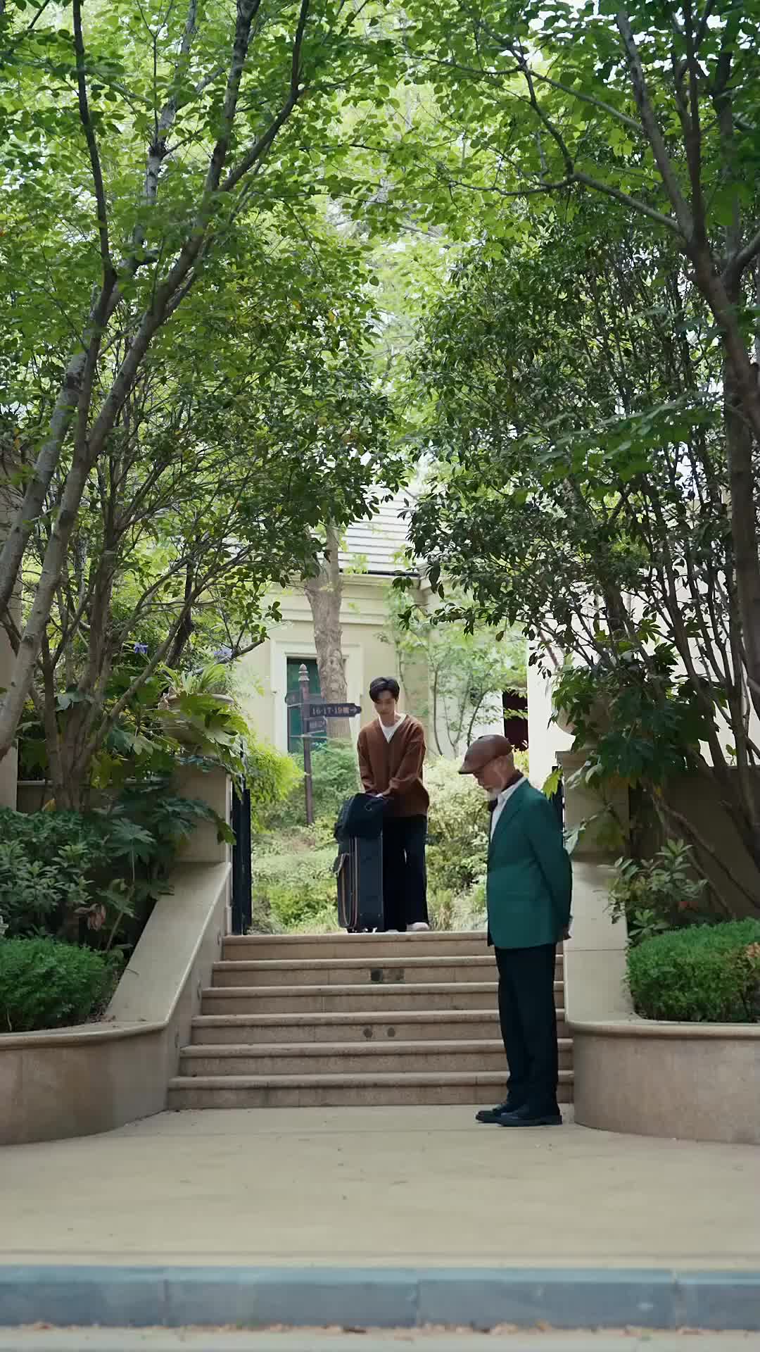 皎皎月色落孤星 第11集