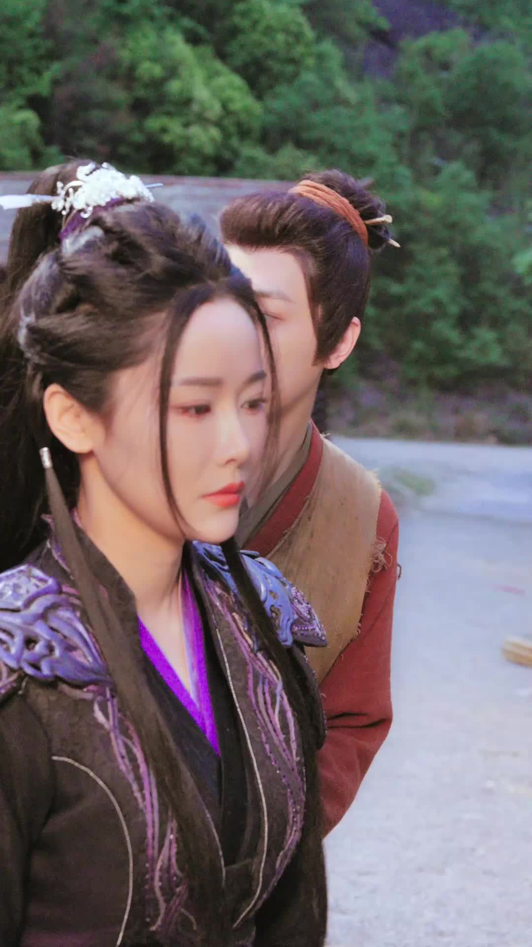 Istriku Tiga, Takdirku Gila (Sulih Suara)  - Episode 4 - Episode 4