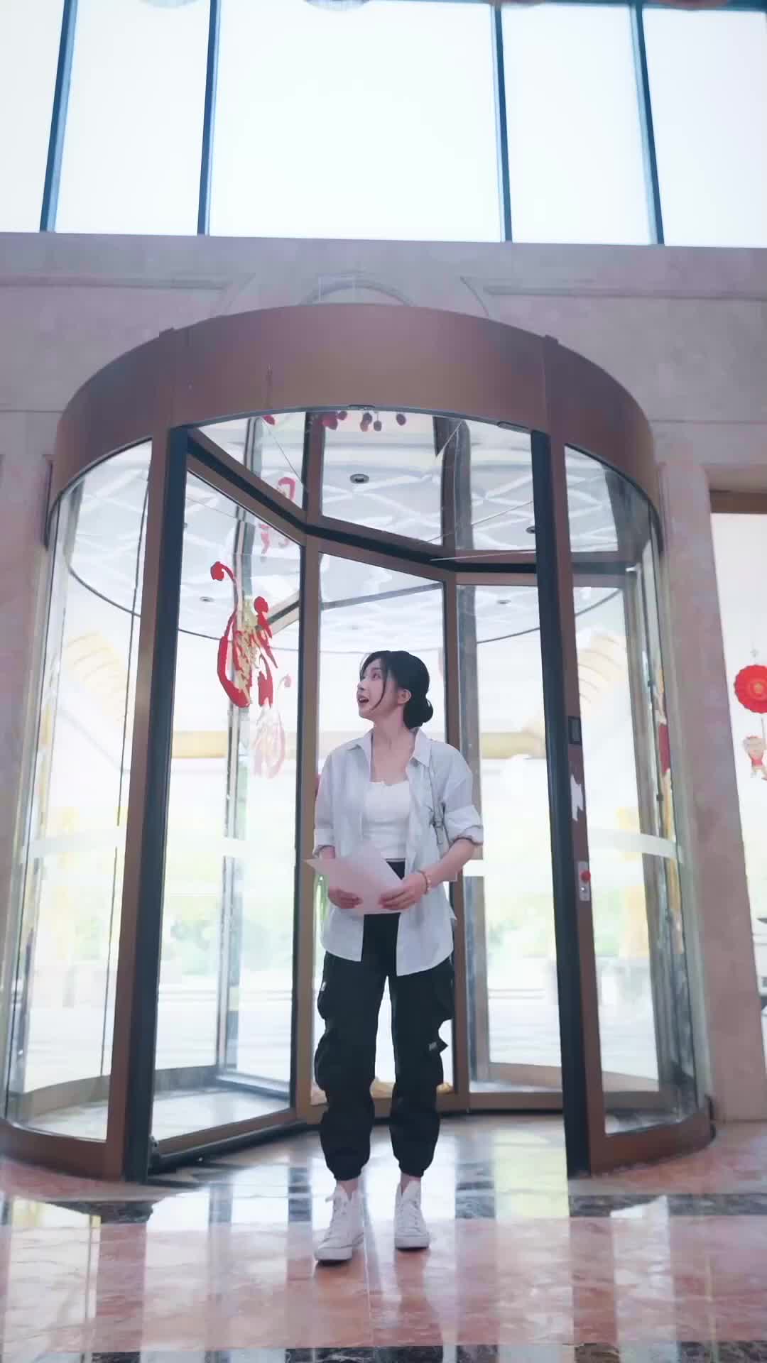 Wanita Desa yang Menyentuh Hati Episode 9