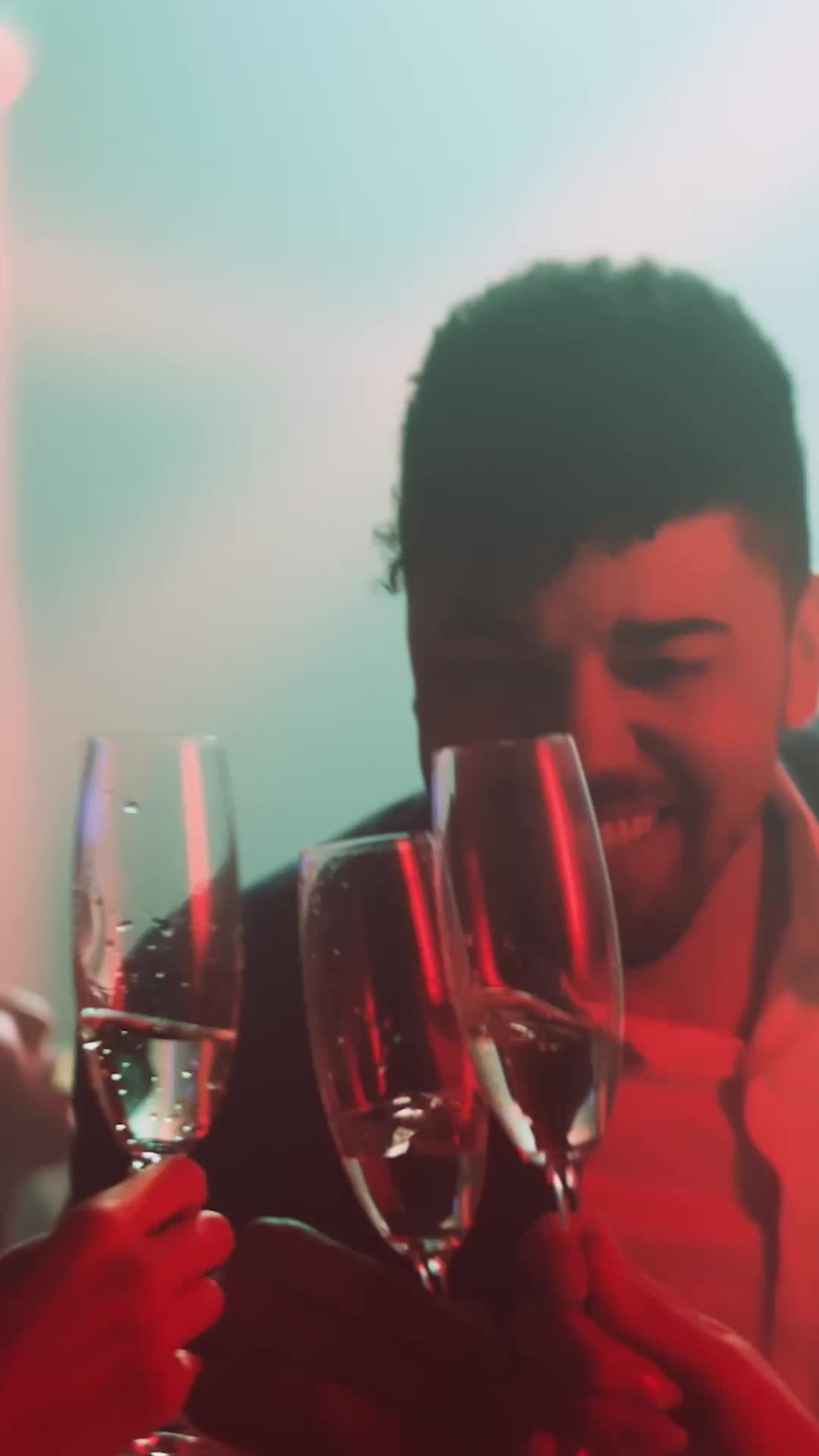 3, 2, 1, adiós para siempre (Doblado) Episodio 1