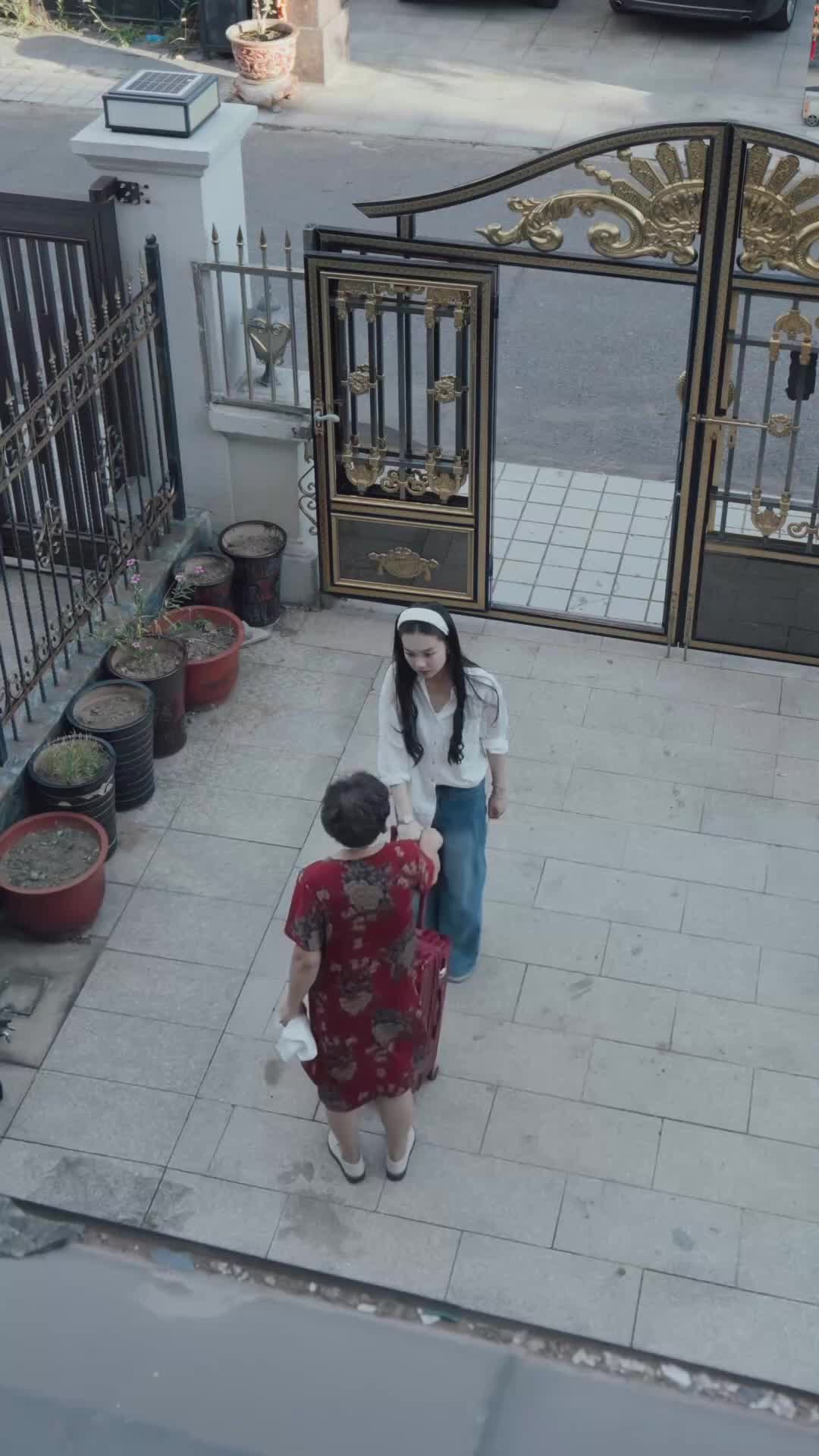 Queen of the Riches: Hands Off What's Mine Episode 4