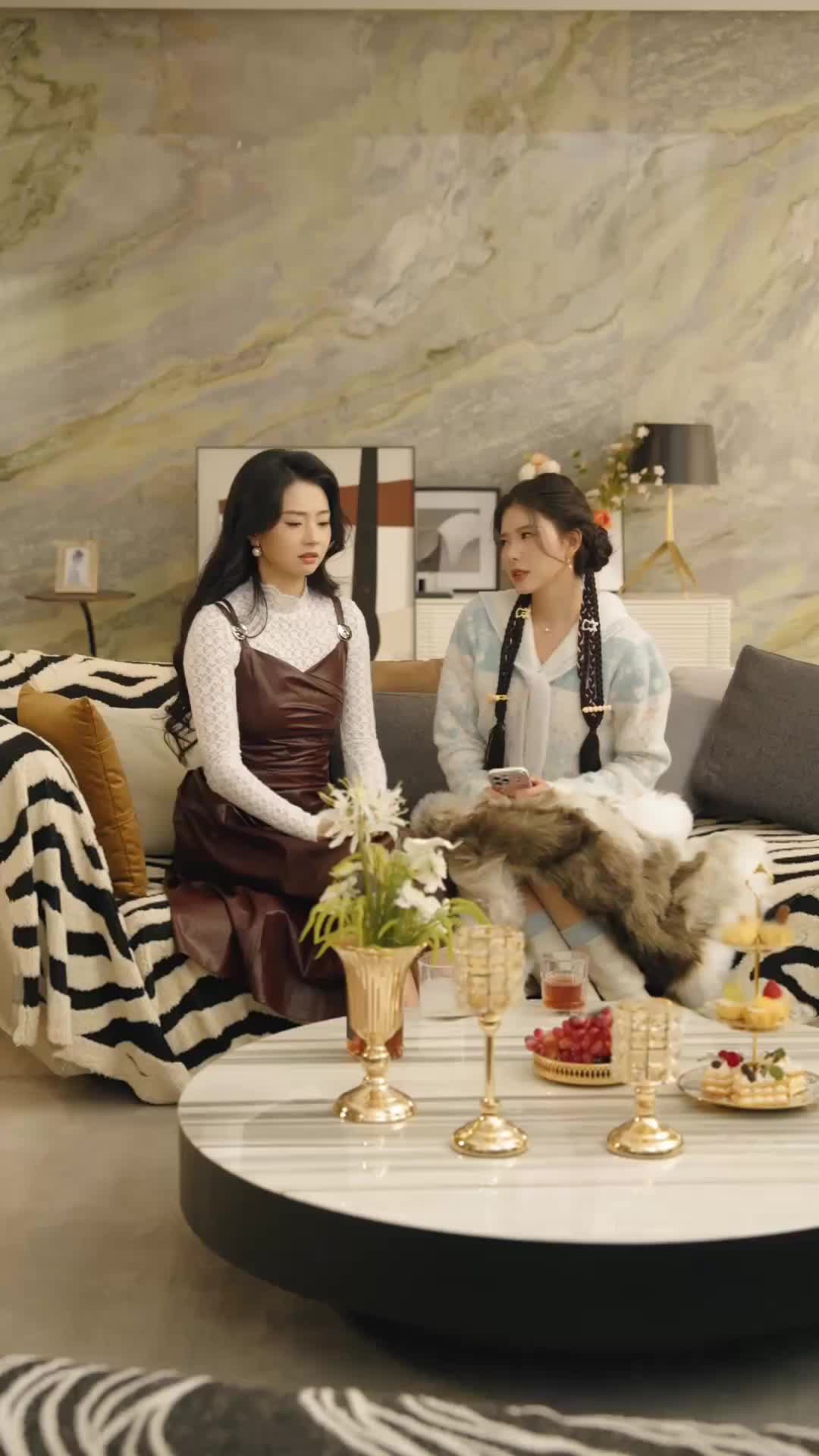 窮鬼姐妹花，穿書掀桌當贏家 第8集