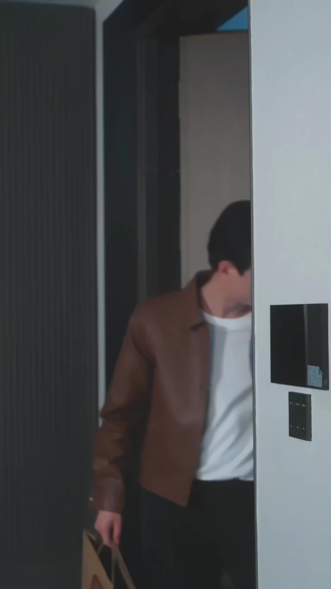 Pernikahan Palsu, Cinta Nyata - Episode 43 - Episode 43