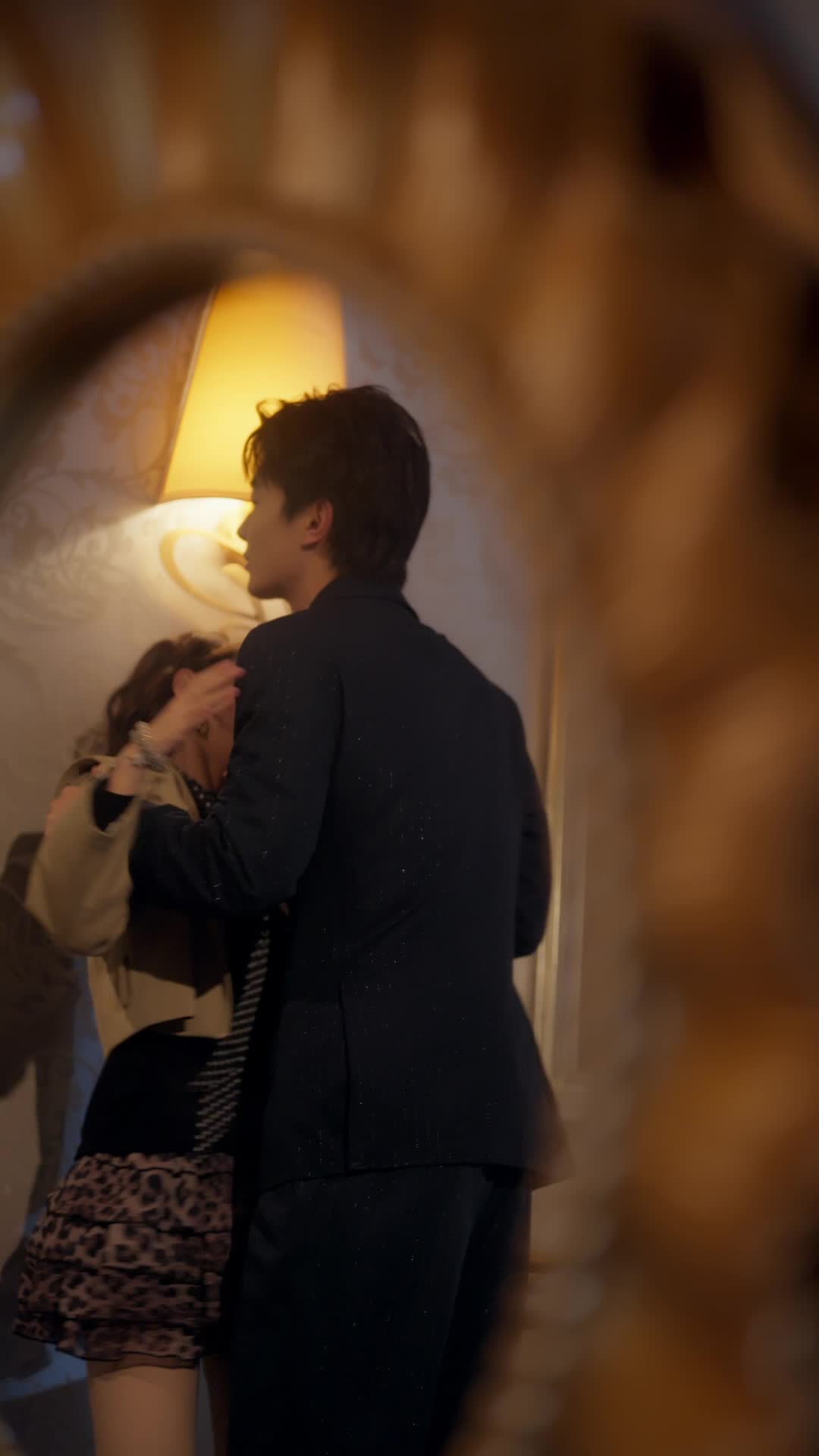 Billionaire Husband, Please Go Bankrupt for Me Episode 11