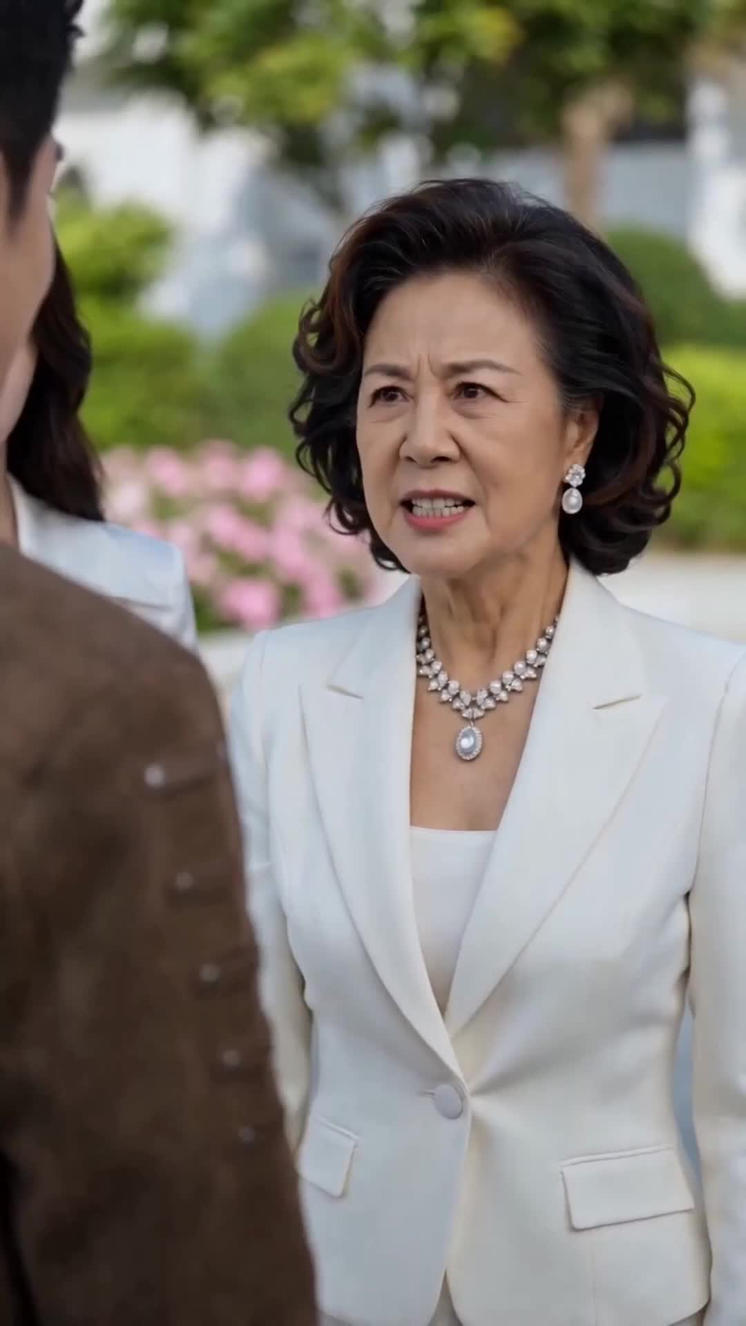 The Man She Discarded Was the One Above All Episode 4