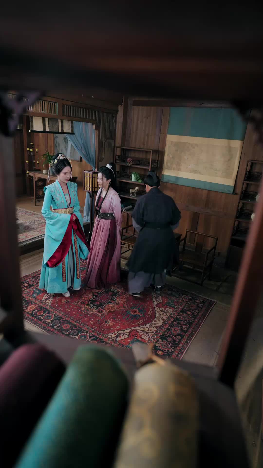 Istriku Tiga, Takdirku Gila (Sulih Suara)  - Episode 35 - Episode 35