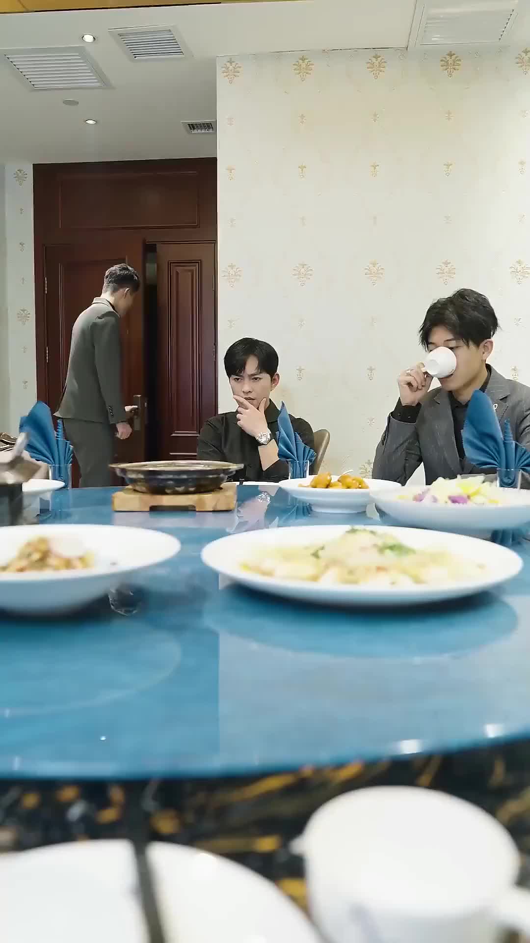 Seduction of Shadows Episode 11