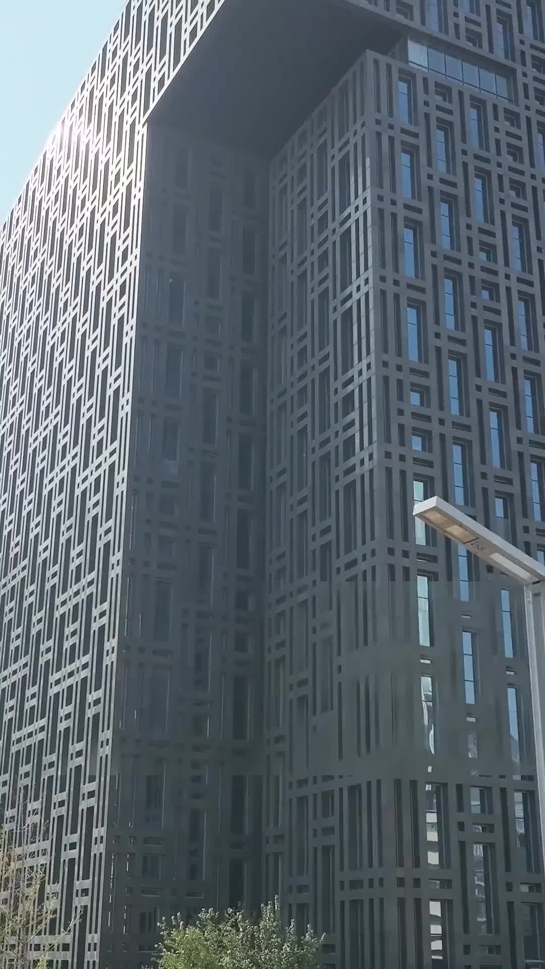 Antara Cinta dan Kenyataan - Episode 1 - Episode 1