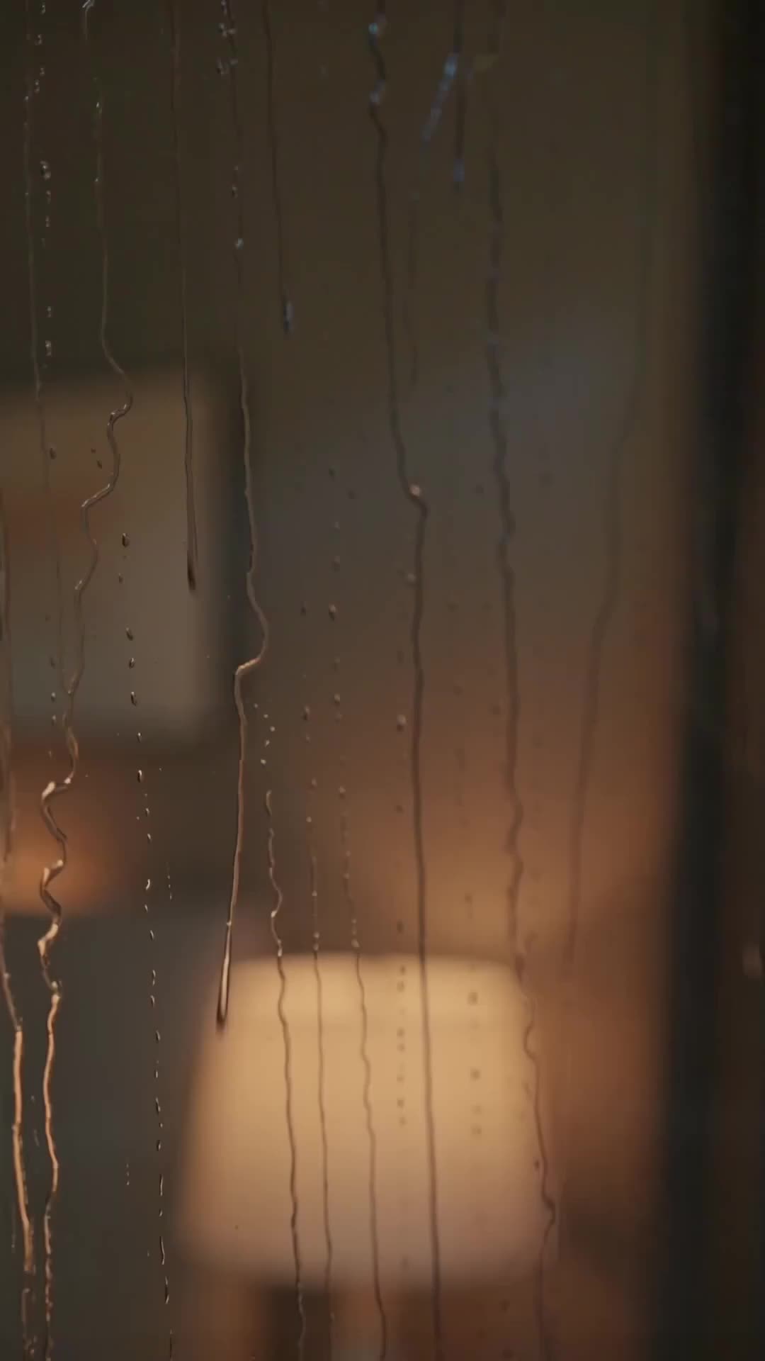 Maybe Love, Maybe Not Episode 1
