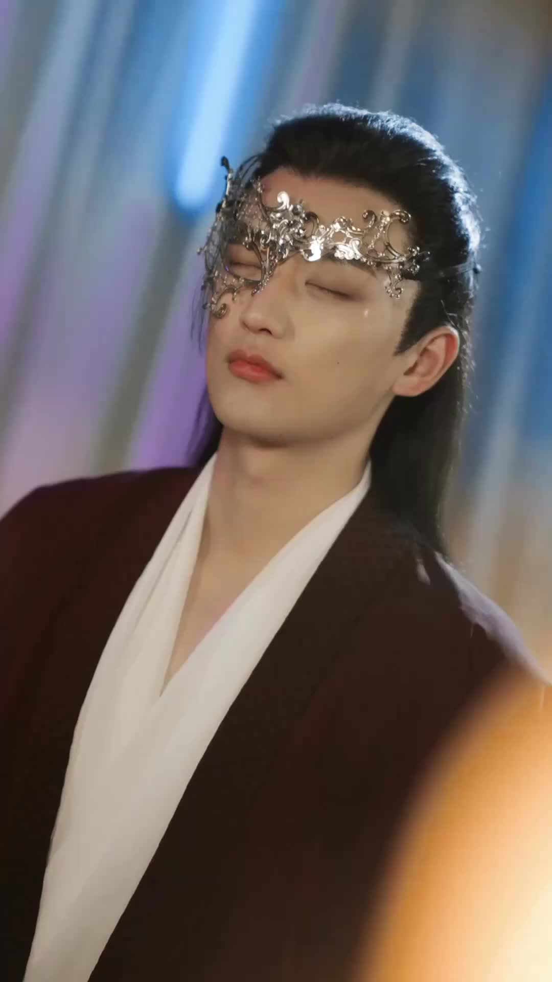 Gadis Terakhir di Balik Kabut Episode 8