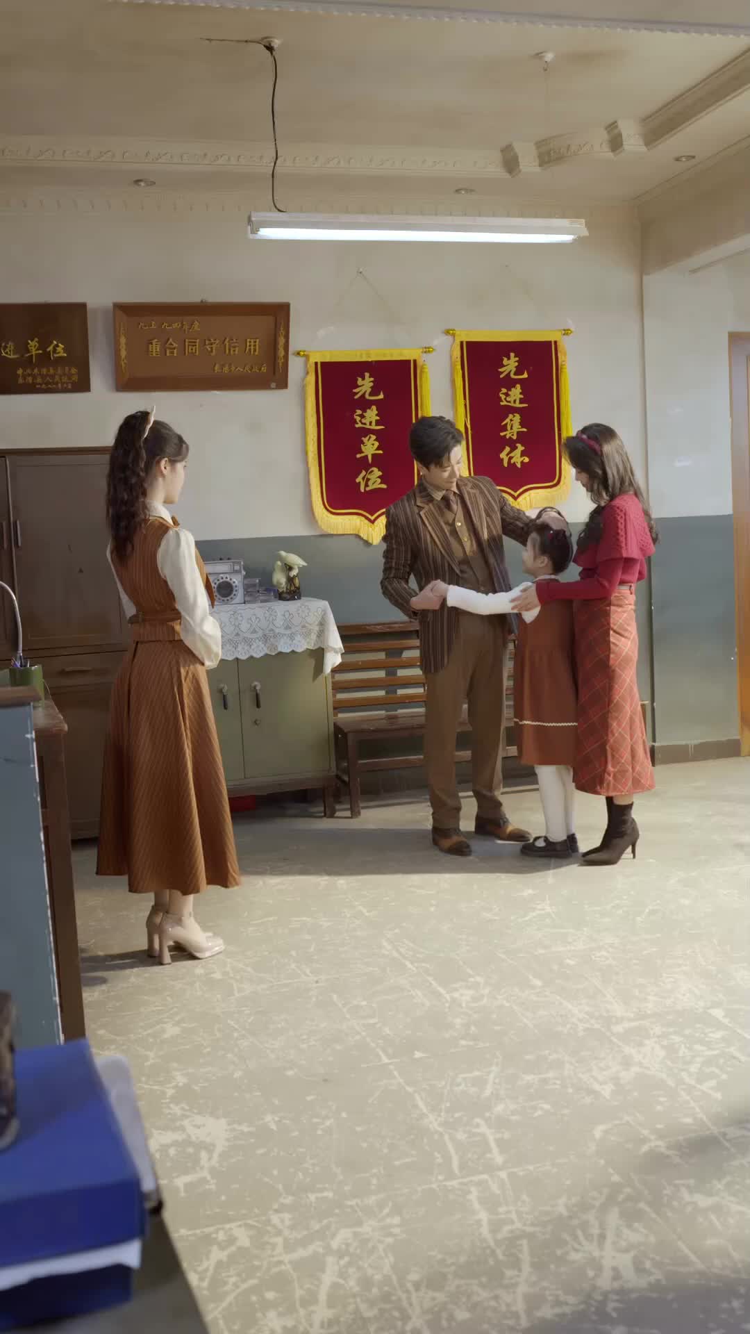Cuando Cae el Telón del Amor Episodio 4