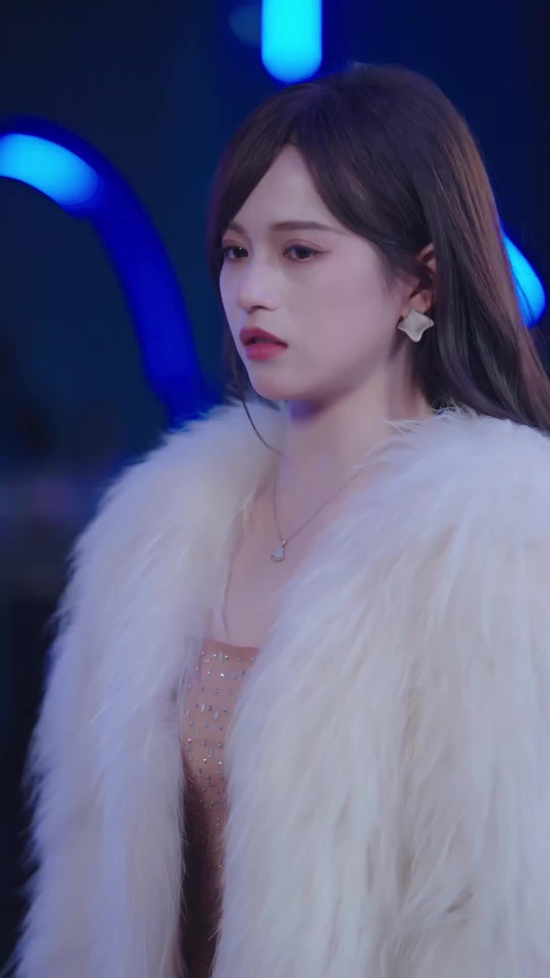 Bow to the Crown: Watch Me Tear You Down Episode 4