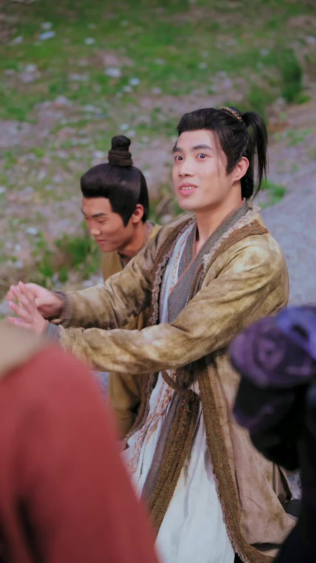 Istriku Tiga, Takdirku Gila (Sulih Suara)  - Episode 5 - Episode 5