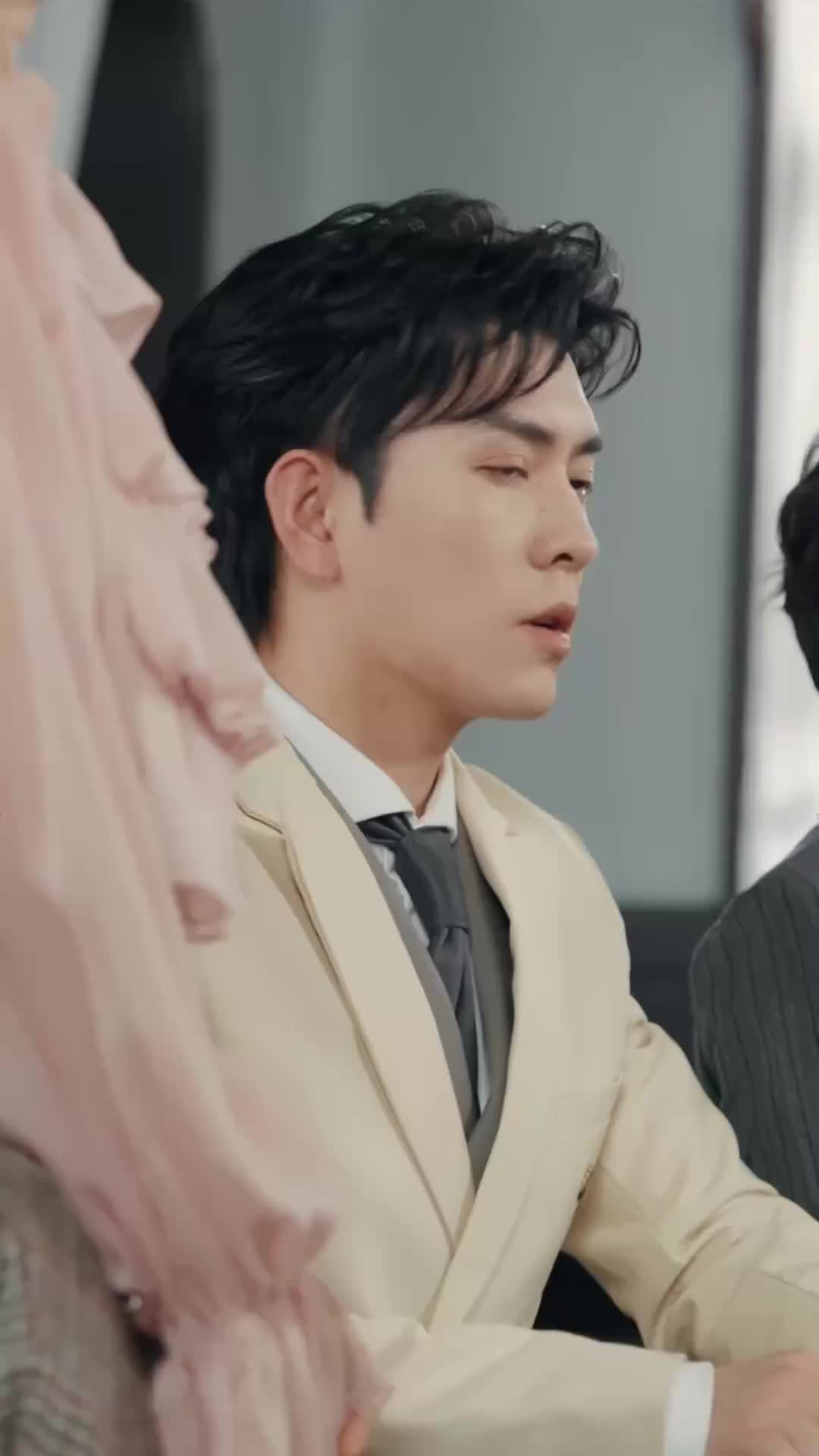 Dia Kembali Bersinar - Episode 60 - Episode 60