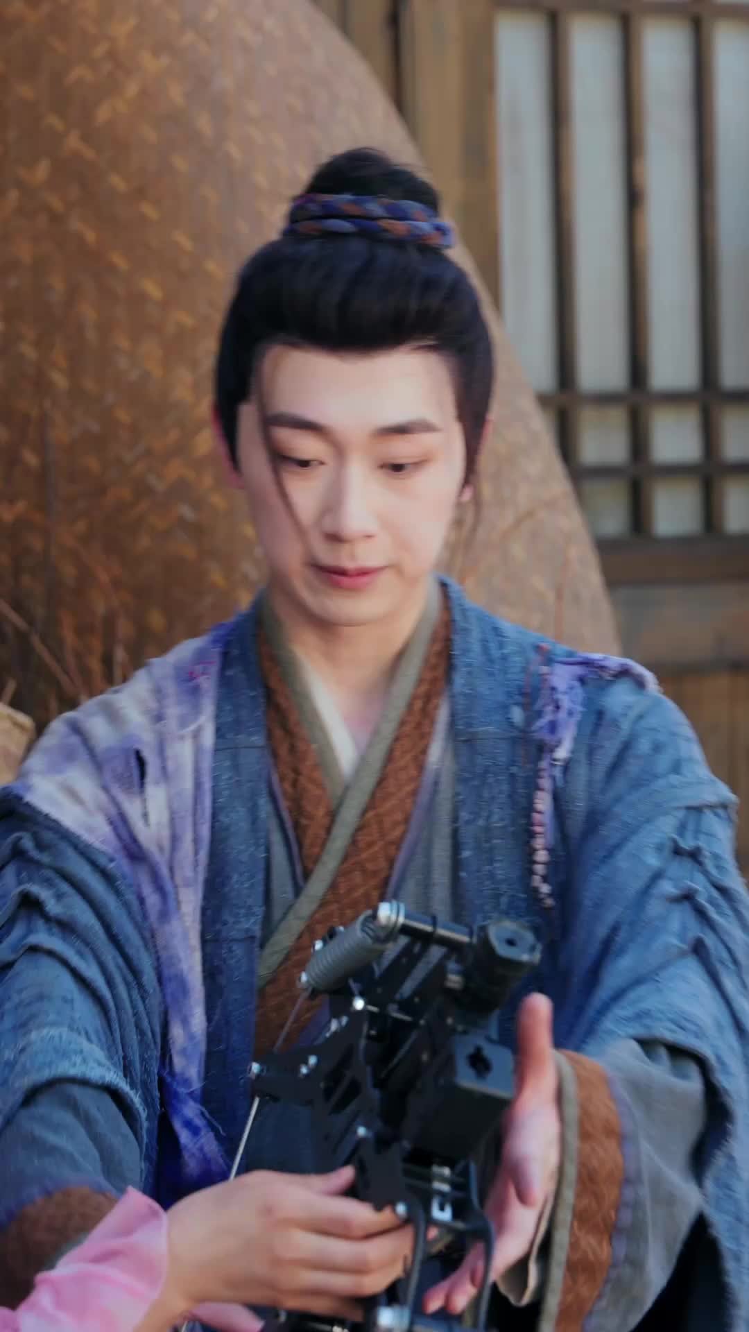 Istriku Tiga, Takdirku Gila (Sulih Suara)  - Episode 25 - Episode 25