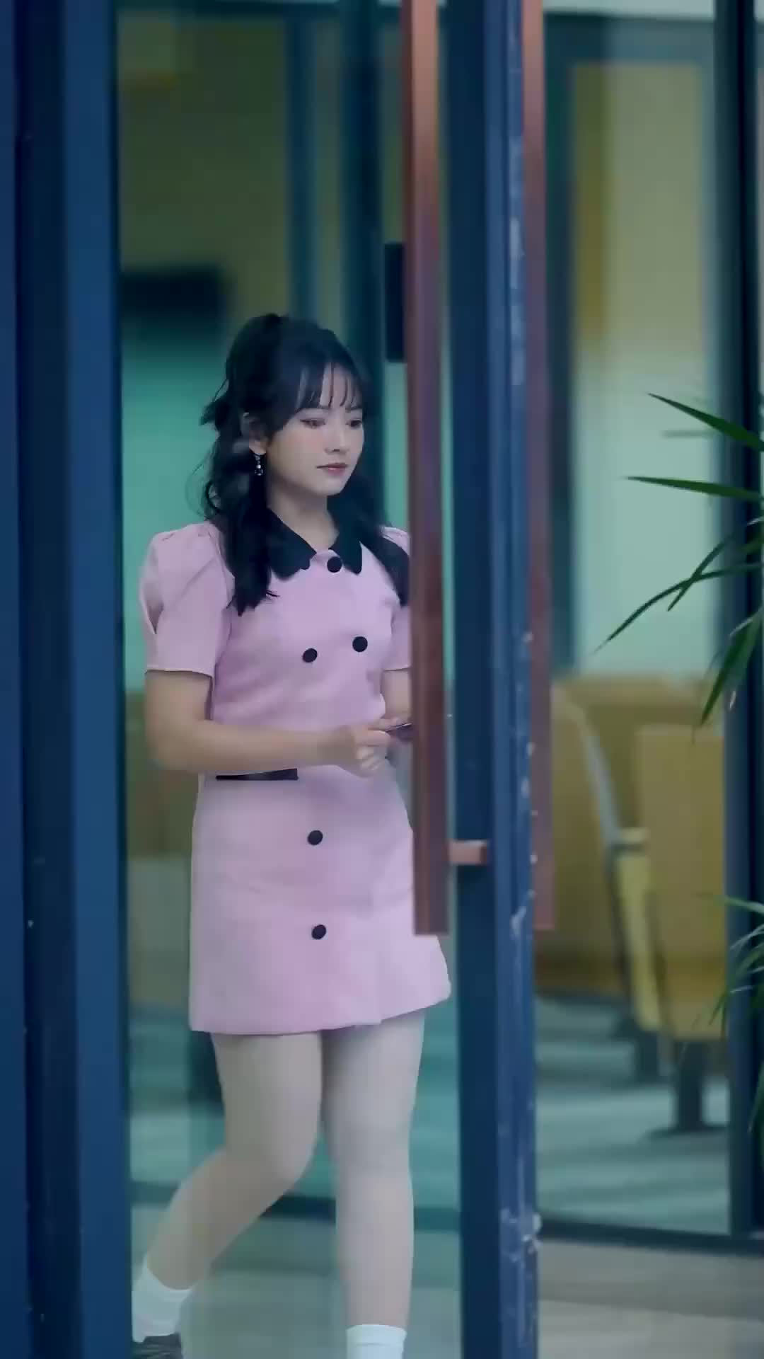 Crash Landing Into Love Episode 5