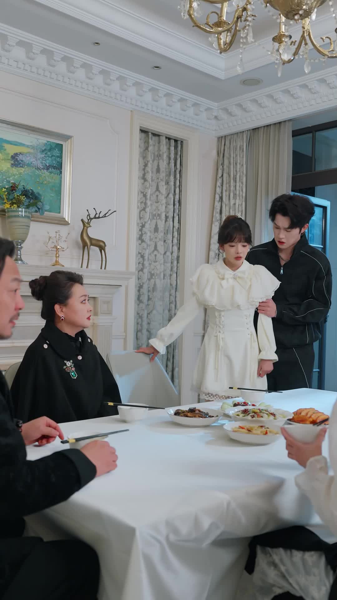 Bow or Beware: Her Highness Is Back Episode 6
