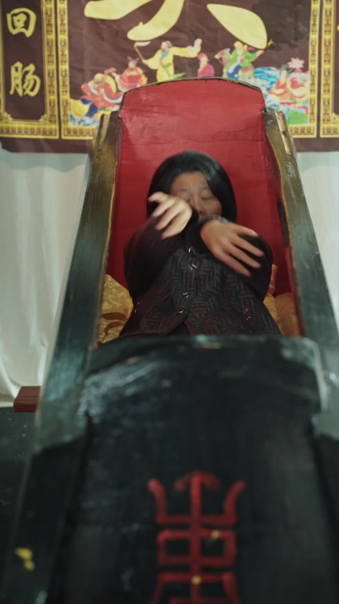 The Gangster Trapped in Grandma's Body Episode 2