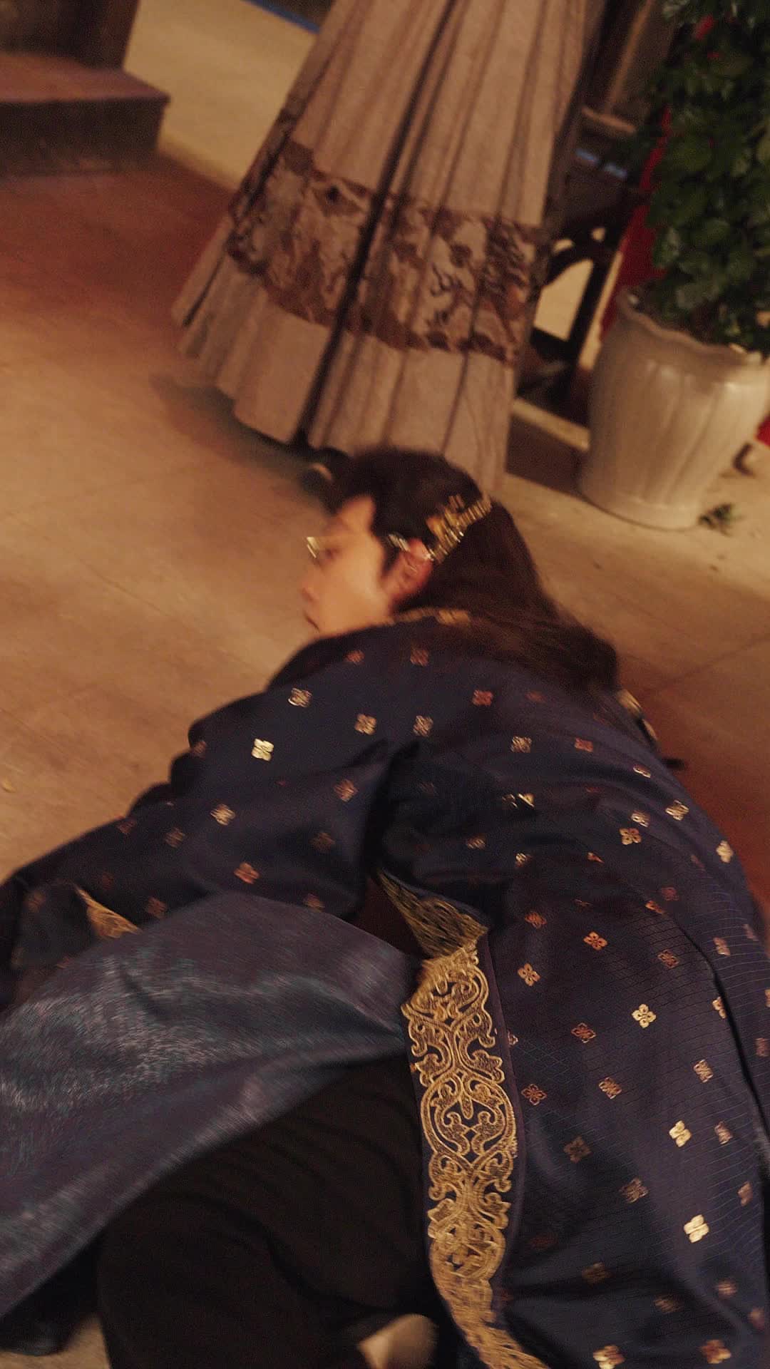 穿越古代被女帝倒追 第5集