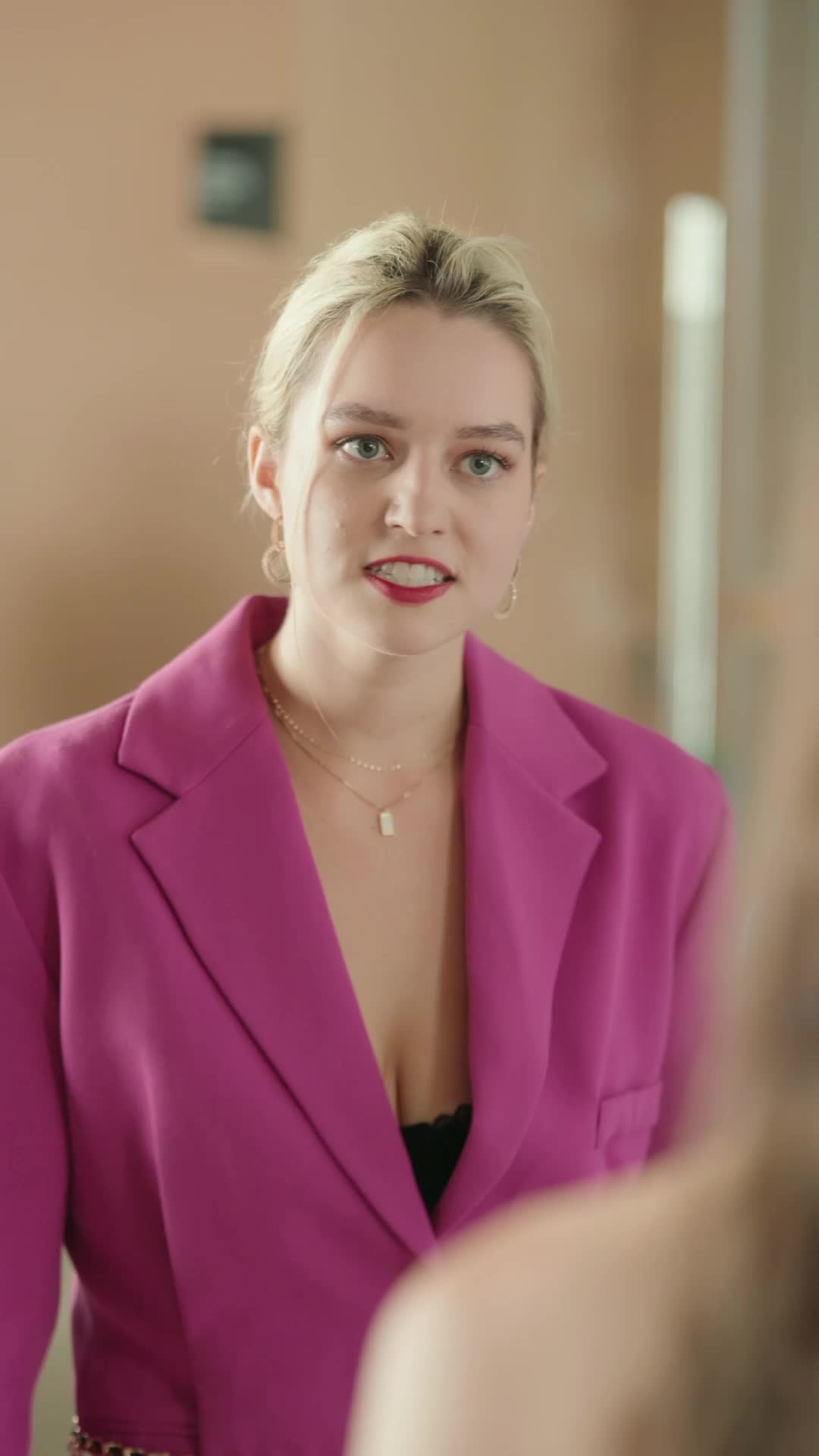 The Intern is the Undercover Boss Episode 3