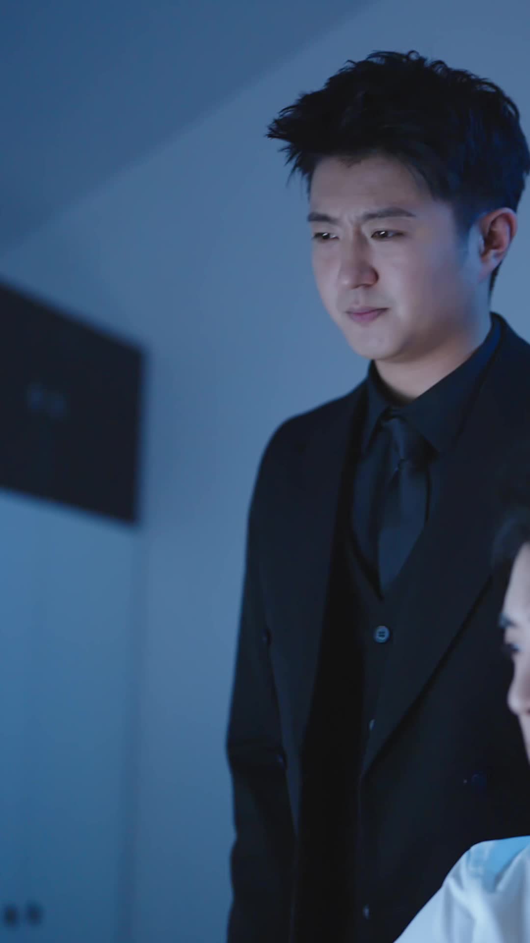 Black Swan, Burning Heart Episode 11