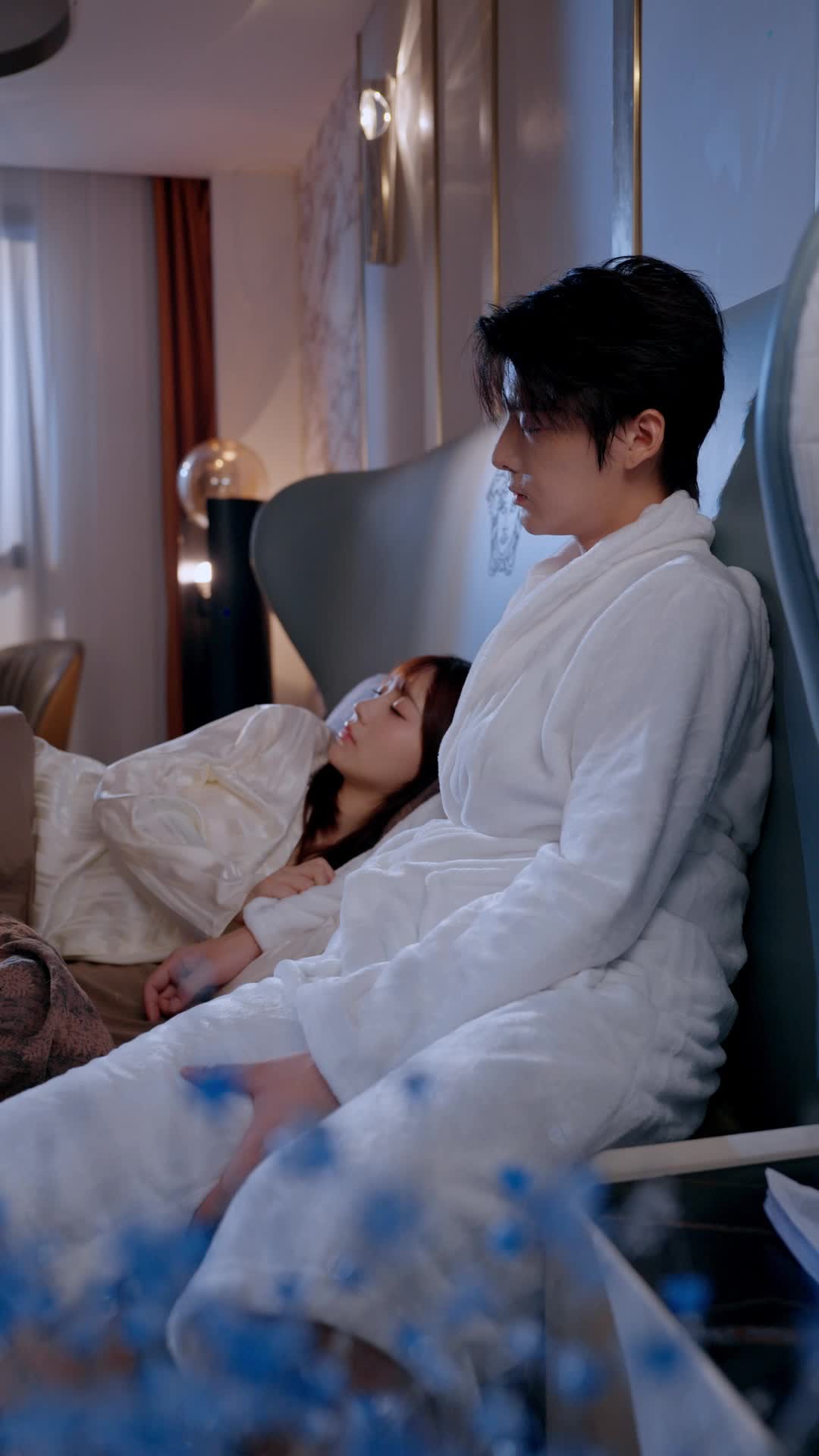 Reborn to Fall Back Into His Arms Episode 7