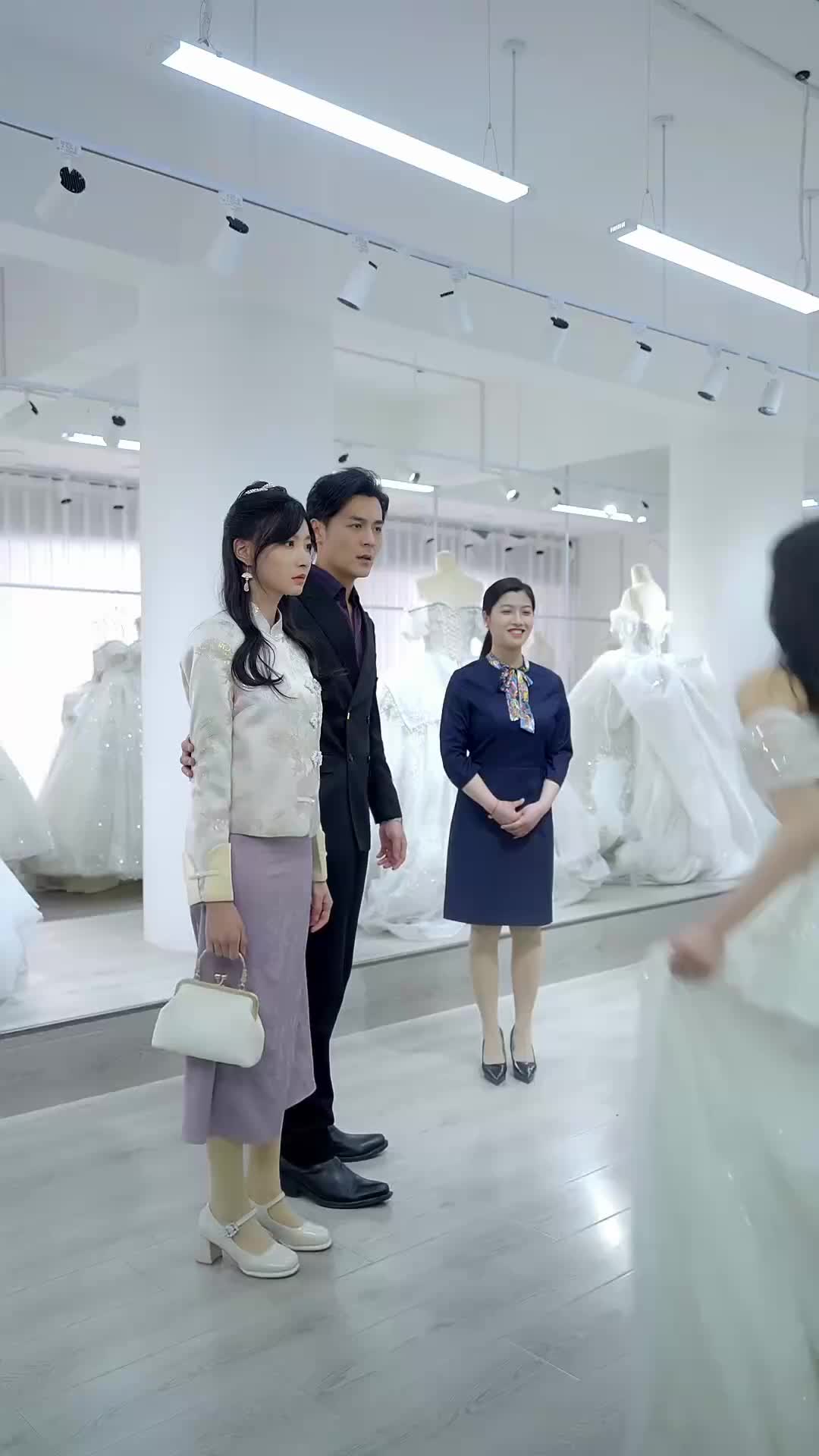 Cutting the Ribbon, Cutting Ties Episode 11