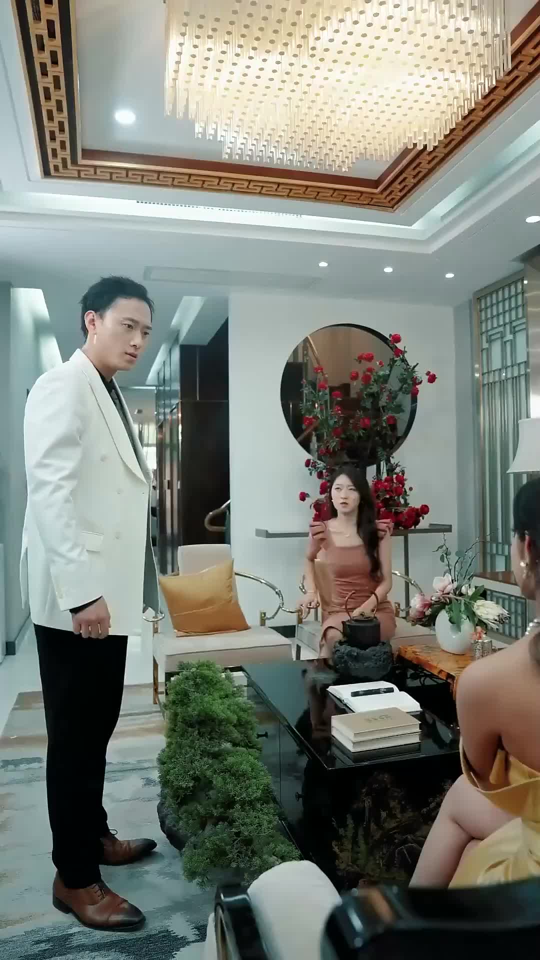 Shadows and Roses Episode 5