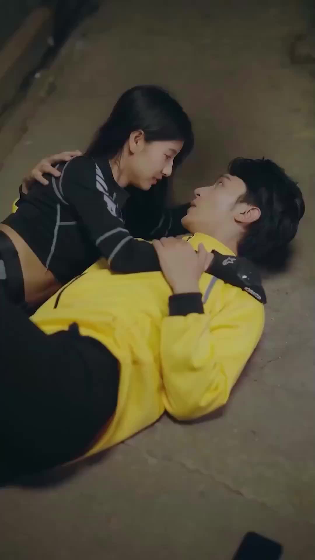Runaway to Romance Episode 2