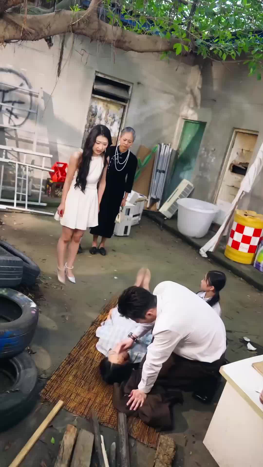 Bunga Mekar dari Air Mata - Episode 16 - Episode 16