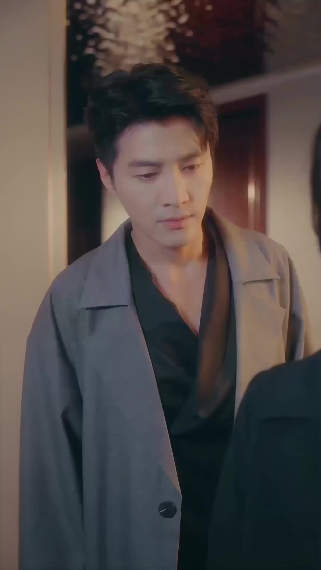 Tahun Menunggu Cinta Episode 6