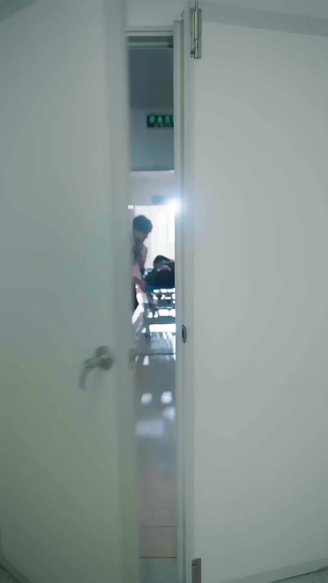 Kejutan Menyakitkan dari Istriku - Episode 1 - Episode 1