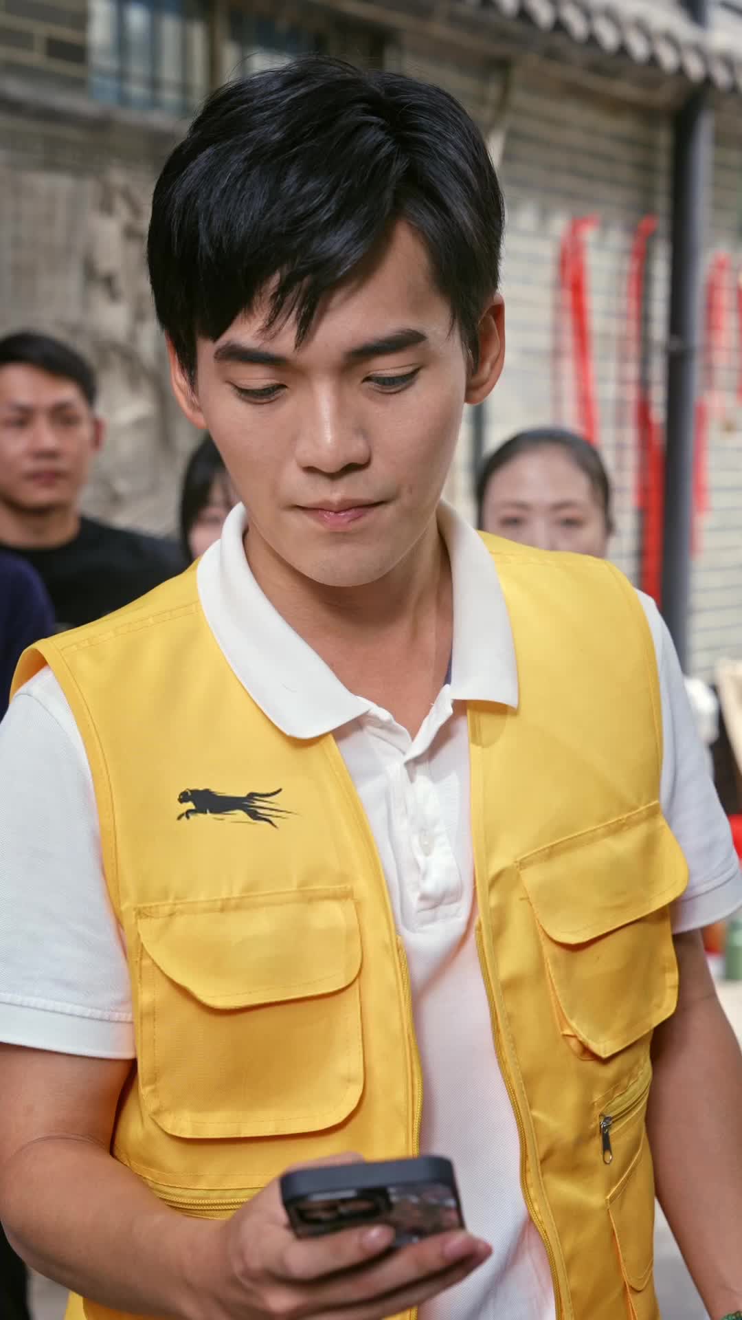 Eyes on Treasure, Hands on Fortune Episode 3