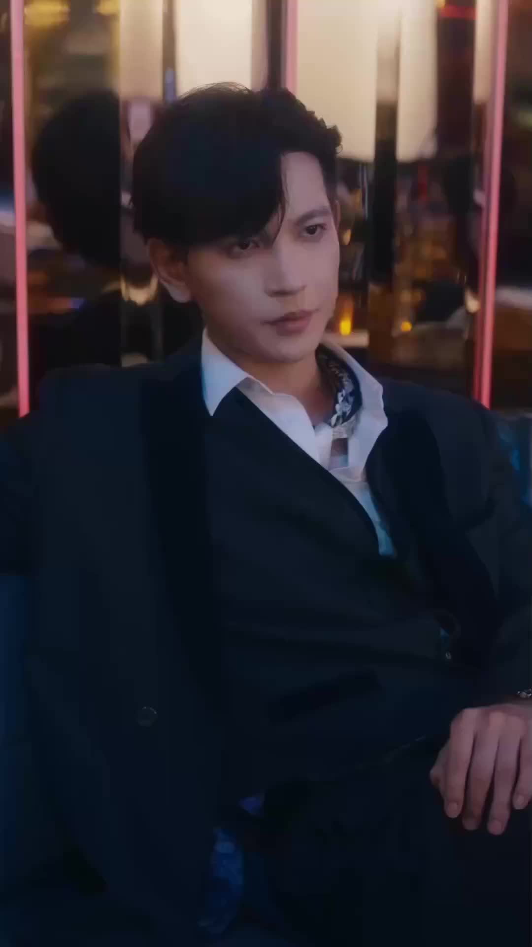 Pria Jahat VS Kelinci Polos - Episode 14 - Episode 14