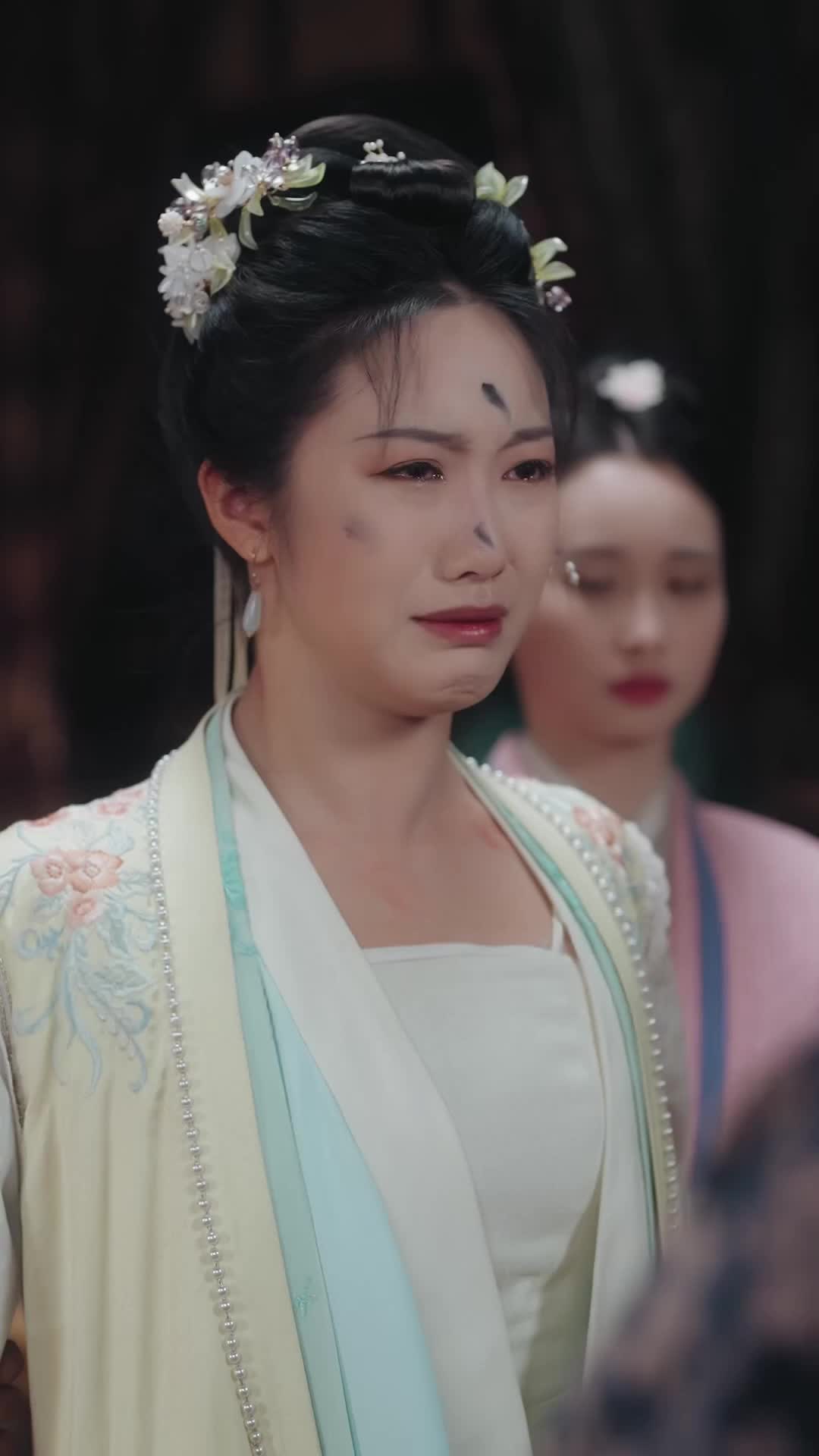 Bound as His Cure, Crowned as His Queen Episode 9