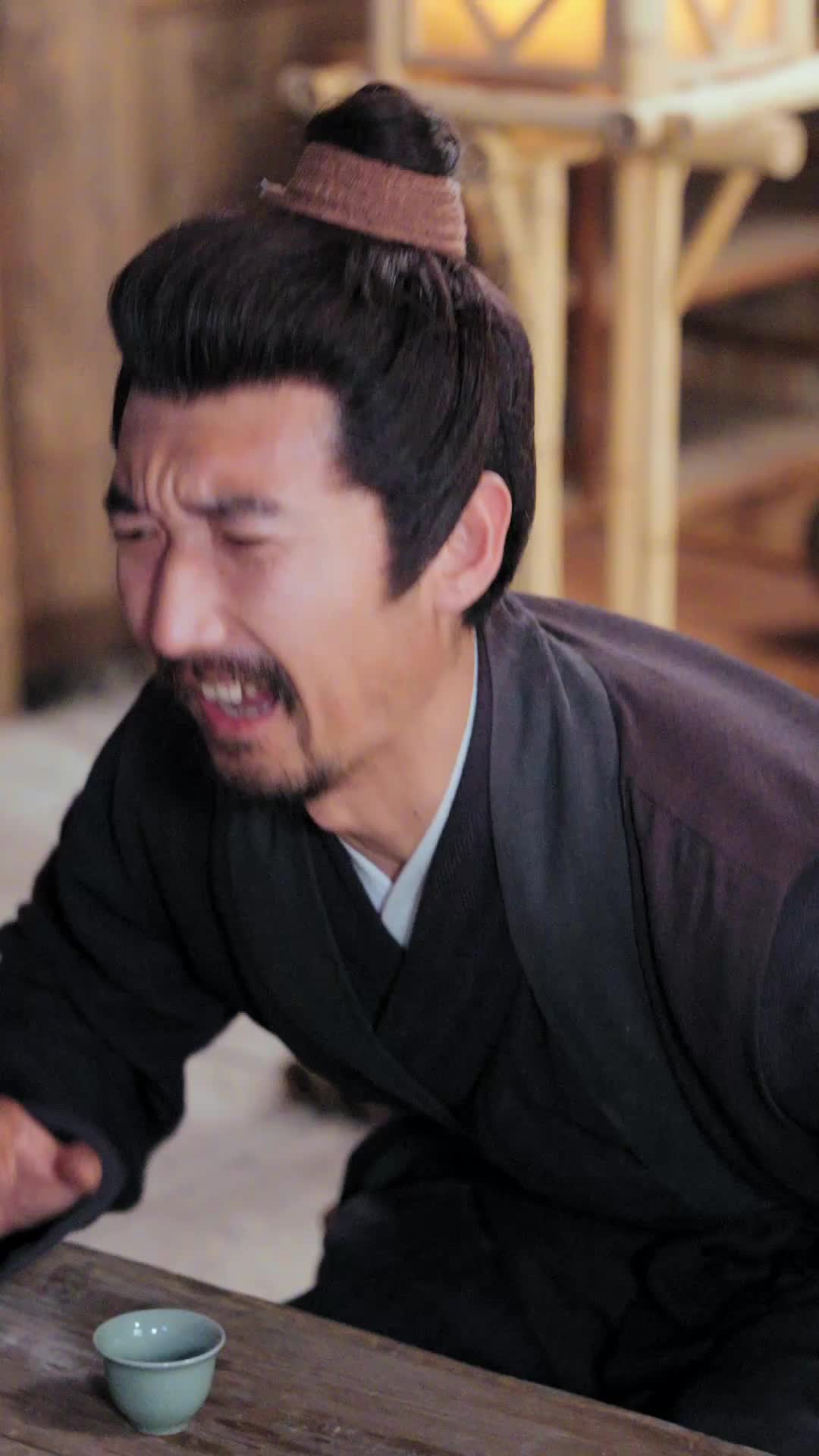 Istriku Tiga, Takdirku Gila (Sulih Suara)  - Episode 47 - Episode 47